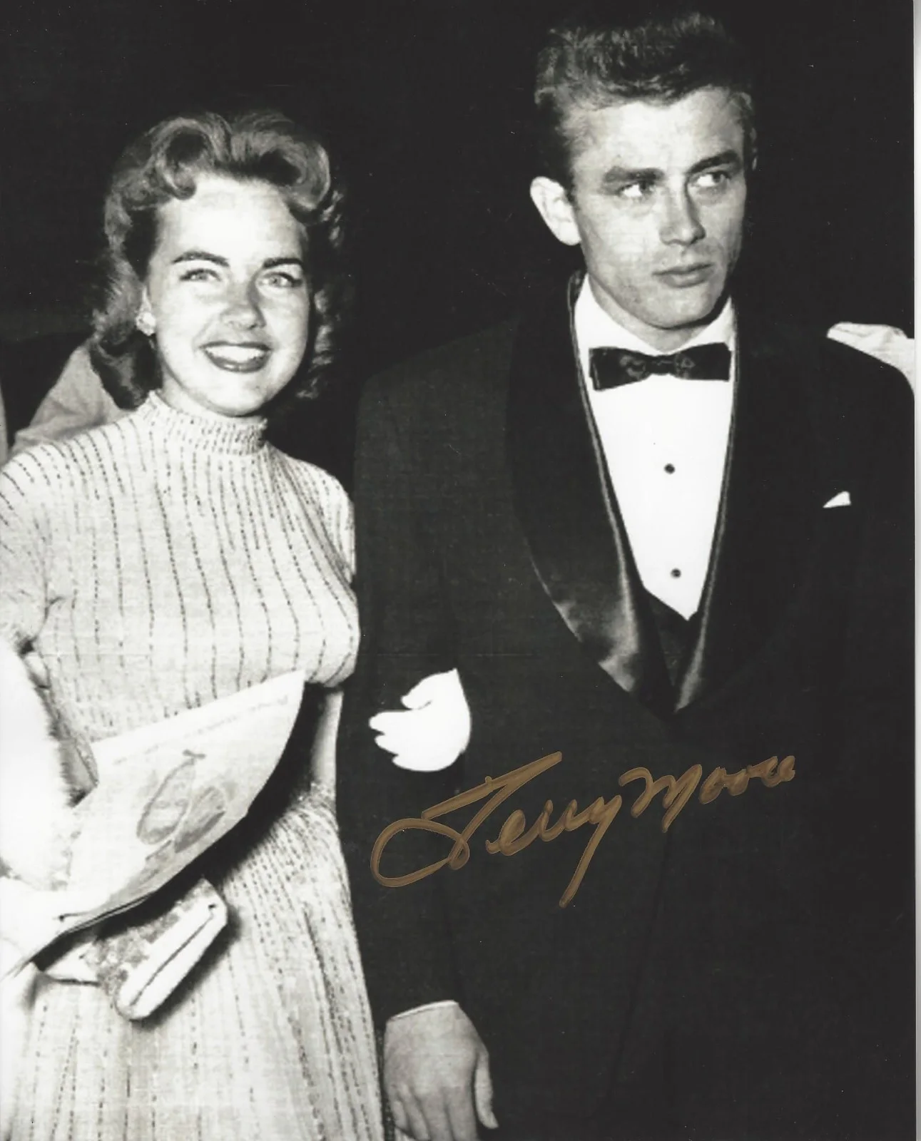 Terry Moore — Actress Terry Moore autographed 8x10 B/W photo with the late, James Dean