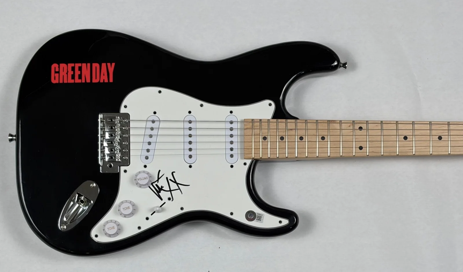 Mike Dirnt Green Day Signed Autograph Electric Guitar Band Bassist Beckett COA, изображение 3