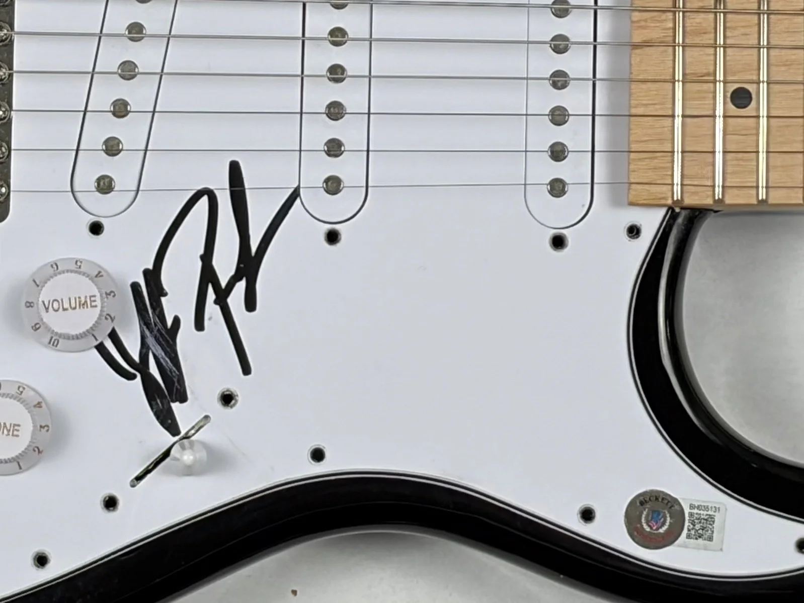 Jeff Pilson Foreigner Signed Autograph Electric Guitar Band Bassist Beckett COA, изображение 5