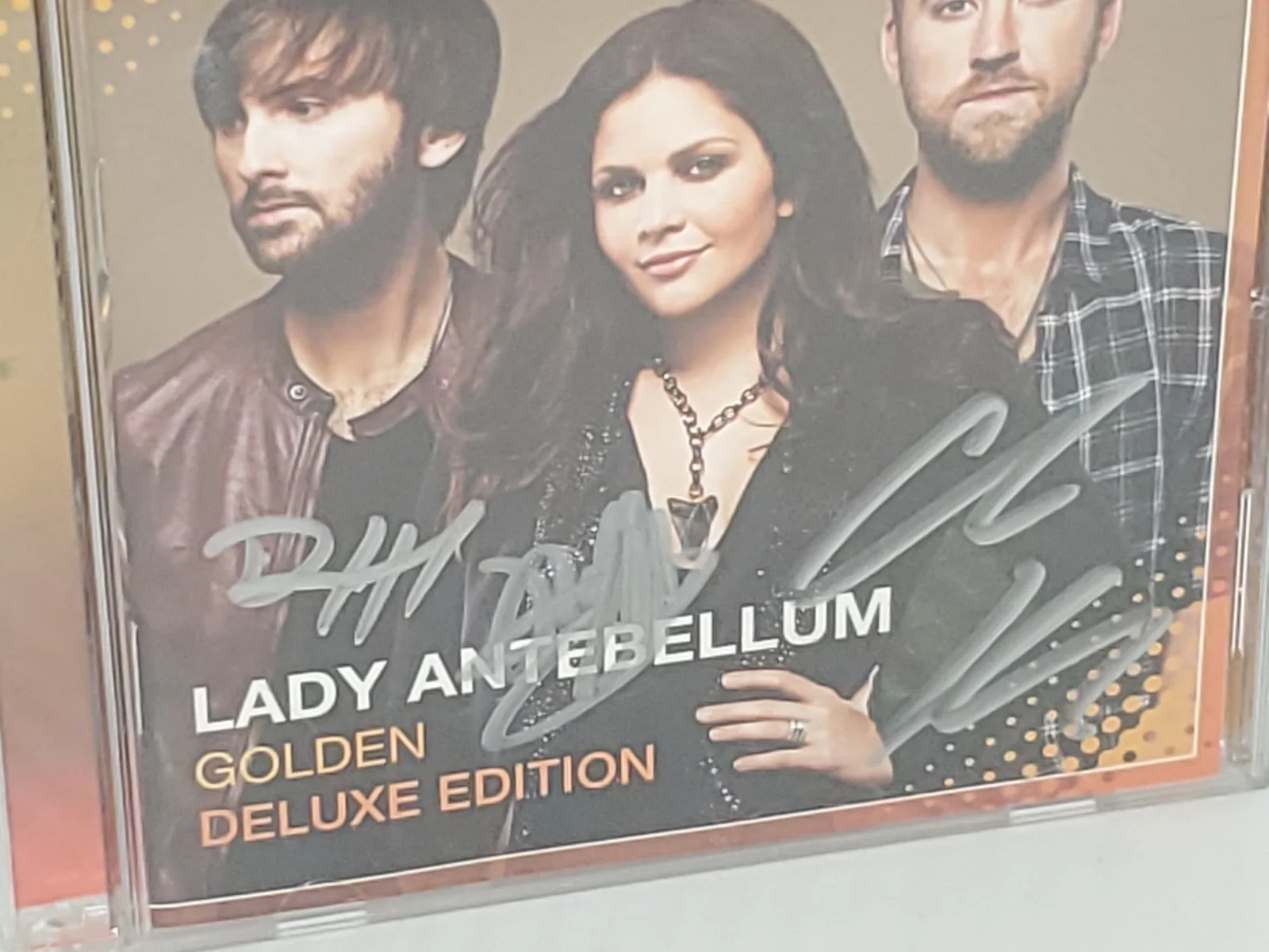 LADY ANTEBELLUM Golden Deluxe Edition CD.SIGNED RARE HTF, image 2