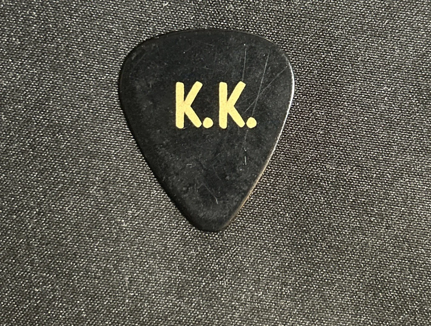 Kris Kristofferson Autographed Photo PSA With PERSONAL OWNED GUITAR PICK W/ COA, image 2