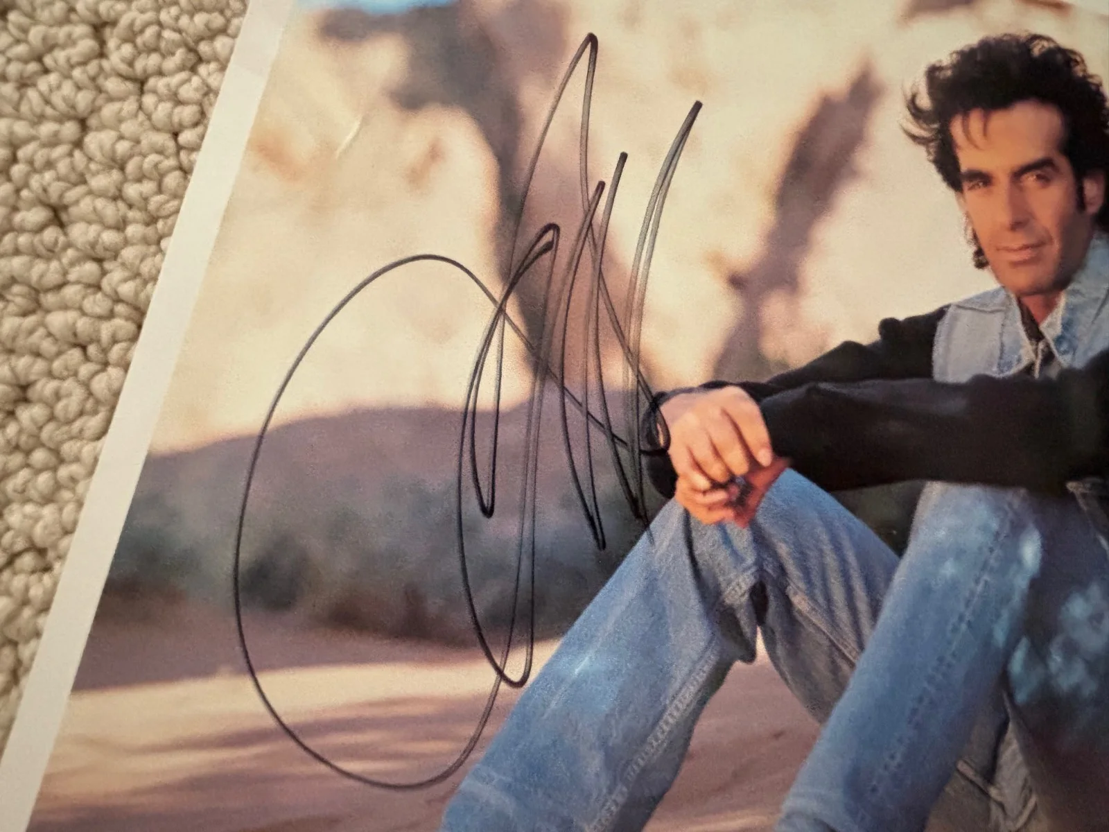 David Copperfield — David Copperfield – Signed (11” x 8 ½”) Autographed color photo, image 2
