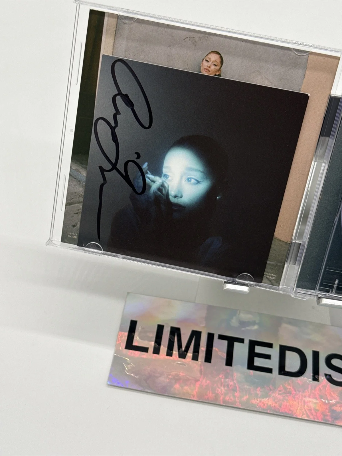 Ariana Grande Eternal Sunshine DELUXE: Brighter Days Ahead SIGNED CD *IN HAND* C, изображение 2