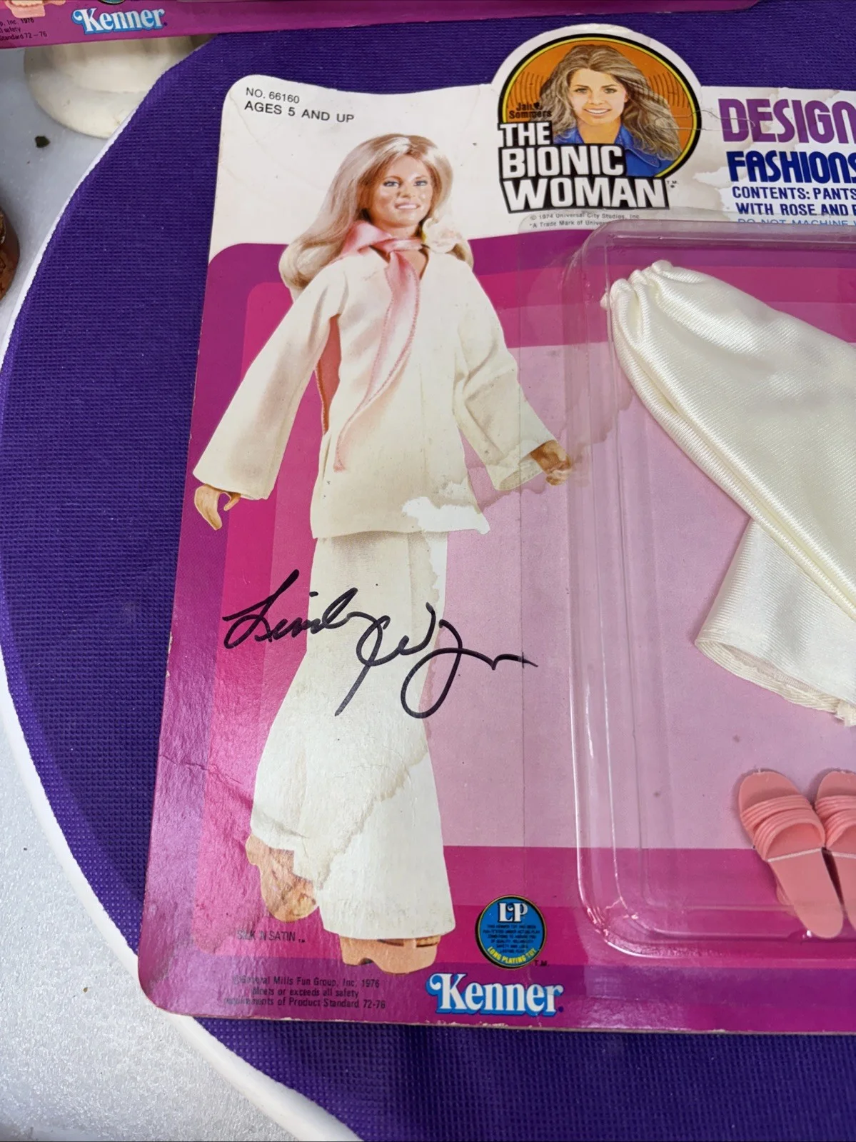 Lindsey Wagoner — The Bionic Woman Fashions Kenner 1976 Signed Autographed Lindsey Wagoner, изображение 5