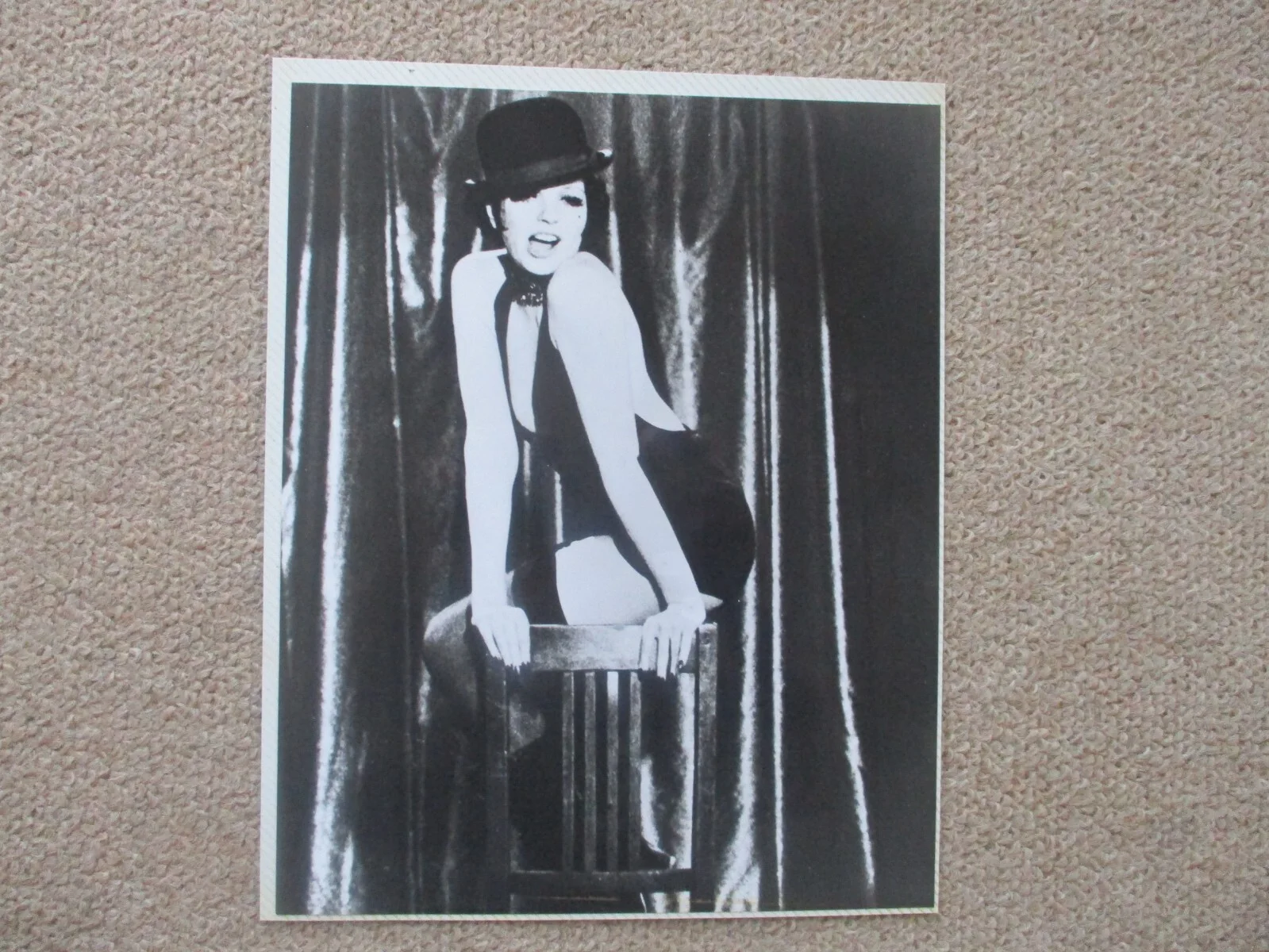 Liza Minnelli / Wendell Burton. Pookie. Colour UK Lobby Card 1969. 10 x 8 inch, изображение 2