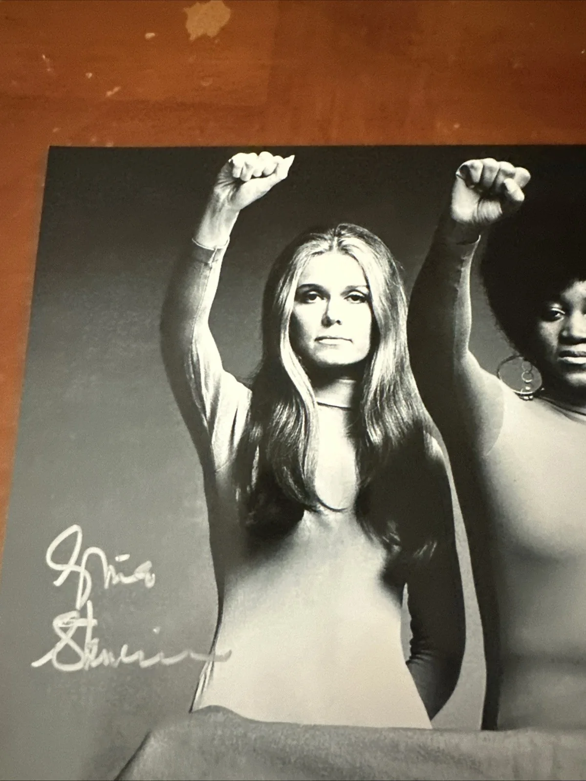 Gloria Steinem Autographed/ Signed 8 X 10 Photo Feminist Activist, изображение 4