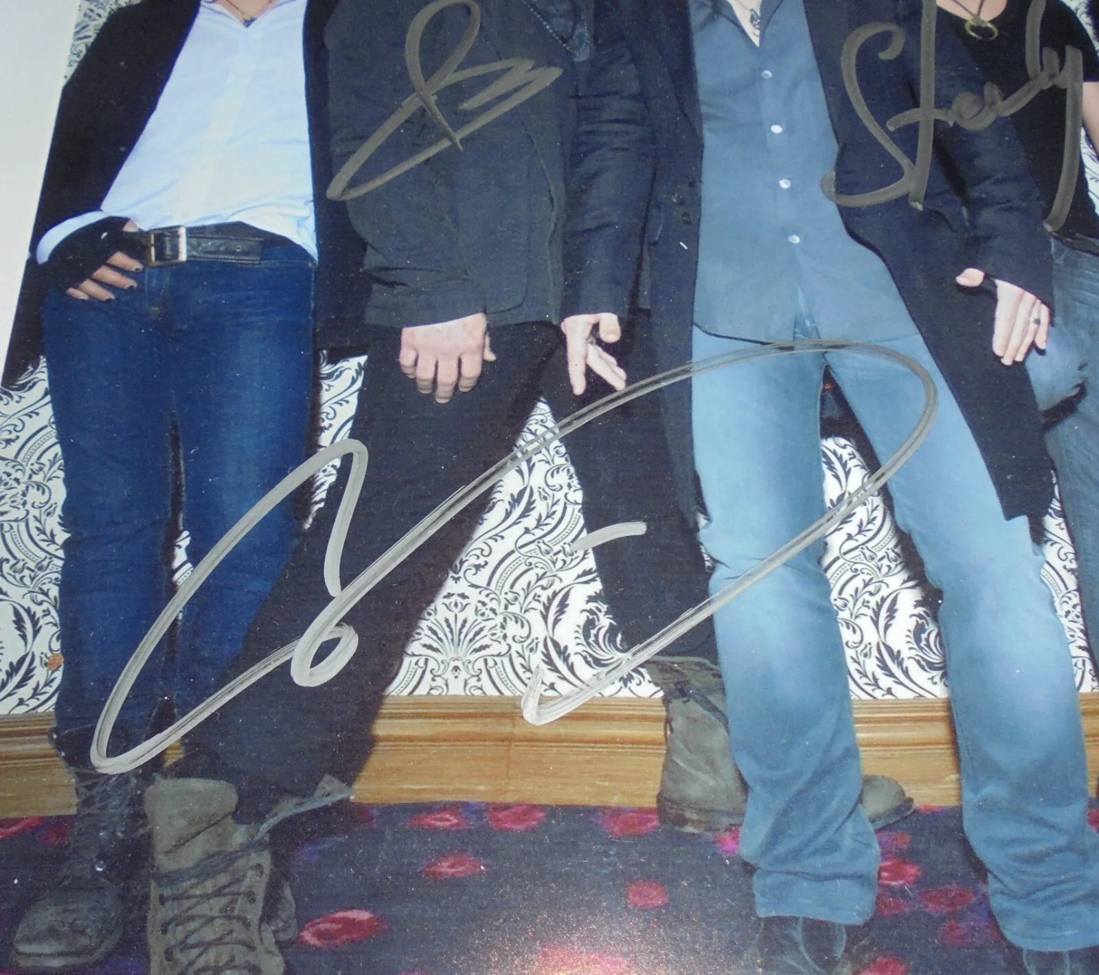 Daughtry Band Autographed Signed 12" x 9" Photo Autograph Chris American Idol, image 3