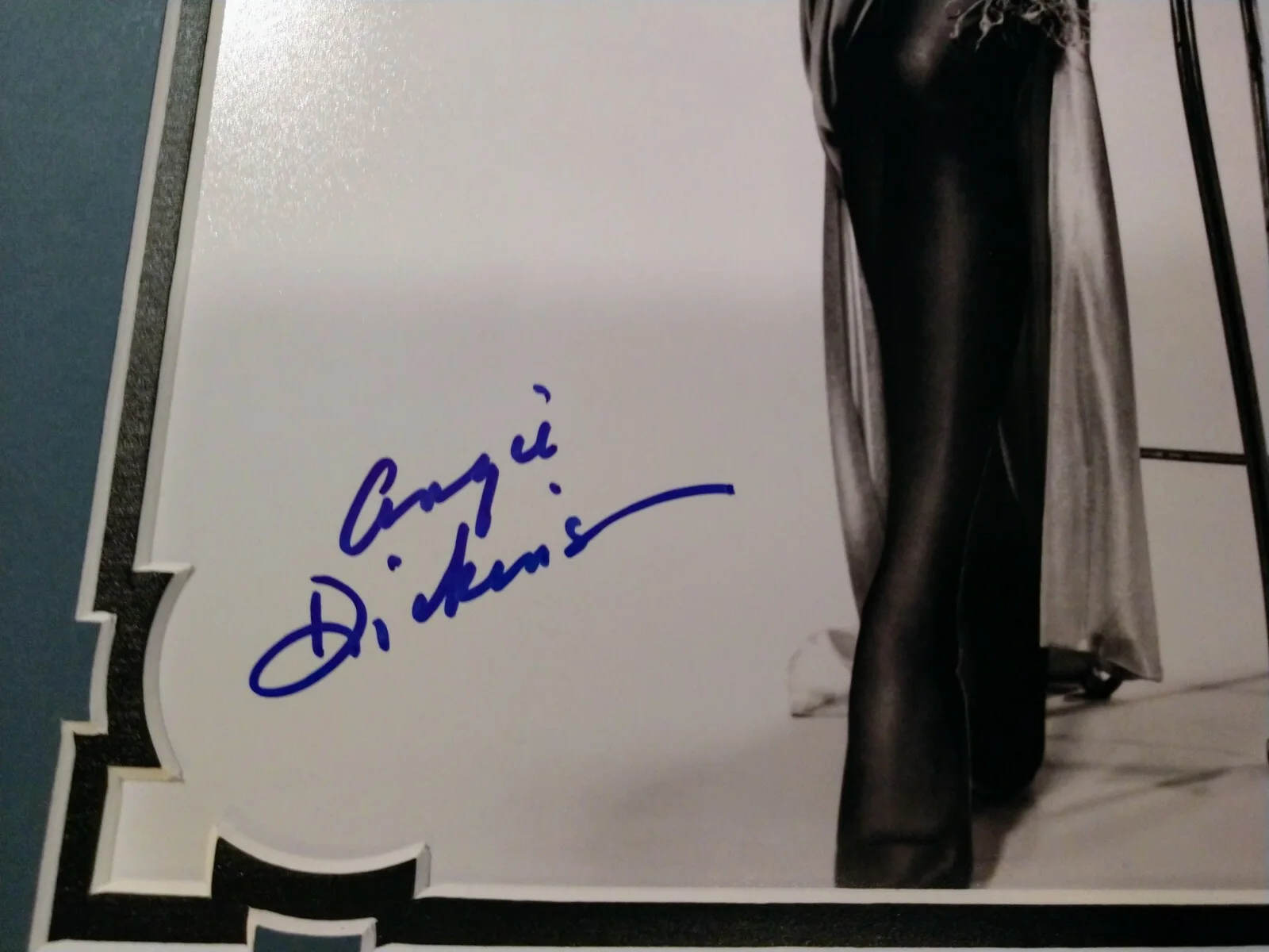 Angie Dickinson Signed Custom Matted Photo. CLASSIC HOLLYWOOD, image 2