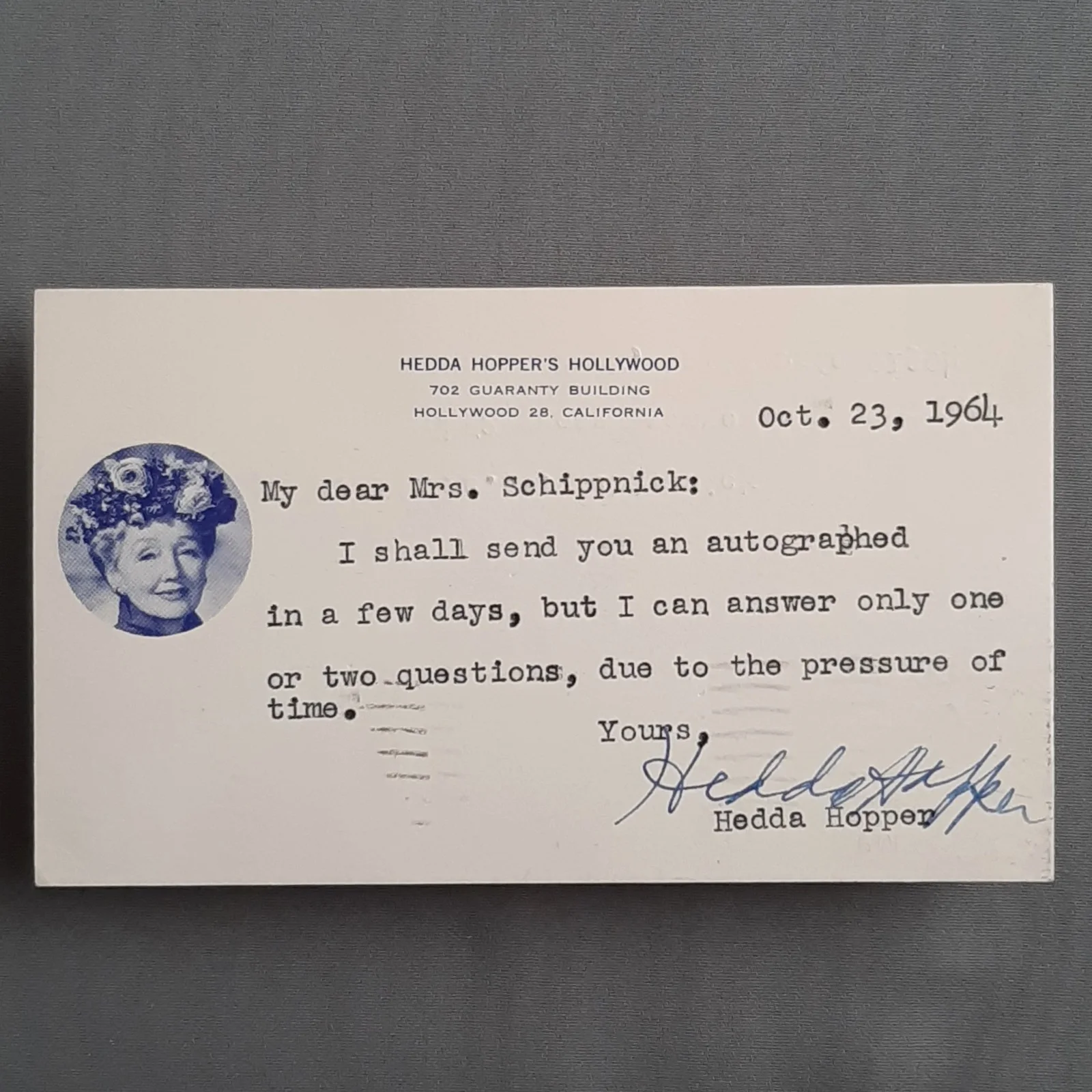 Hedda Hopper — Hand Signed Letterhead Postcard frm Gossip Columnist & Actress Hedda Hopper 1964, изображение 3