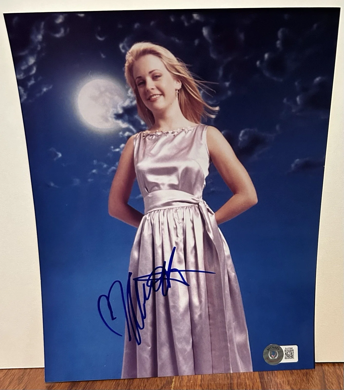 Melissa Joan Hart — MELISSA JOAN HART SIGNED SABRINA WITCH CLARISSA 8x10 PHOTO C BECKETT BAS