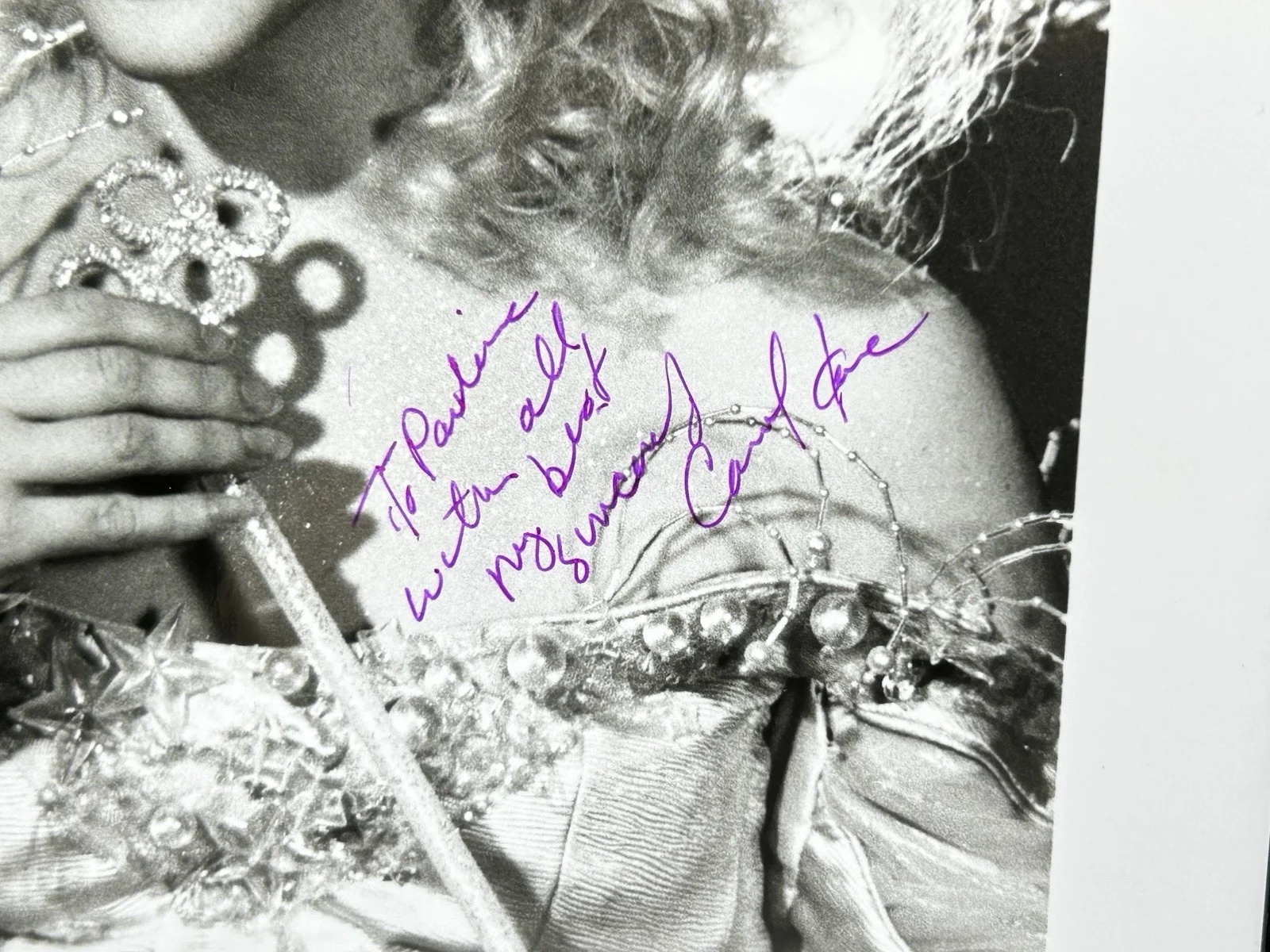 Carol Kane — CAROL KANE ORIGINAL HAND SIGNED "SCROOGED" 1988 PHOTO Autograph JSA COA Actress, image 3