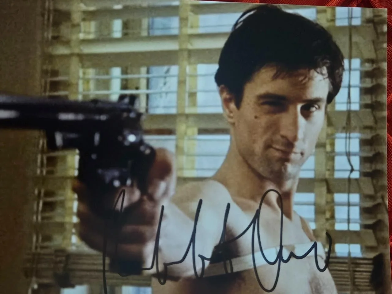 ROBERT DE NIRO — ROBERT DE NIRO HAND SIGNED AUTOGRAPHED 8X10 MOVIE PHOTO TAXI DRIVER REAL W/ COA, изображение 2