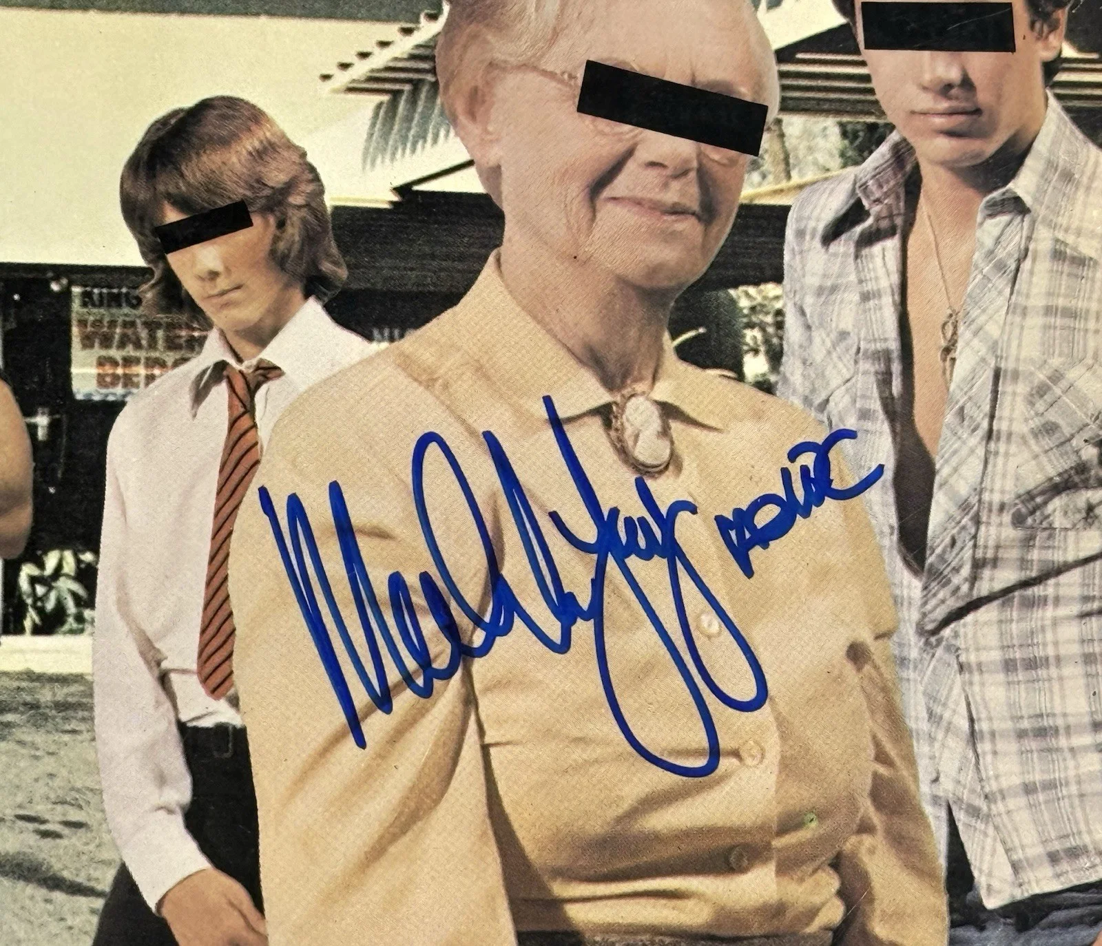 AC/DC signed Album Malcolm Angus Young Cliff Dirty Deeds vinyl beckett loa, image 3