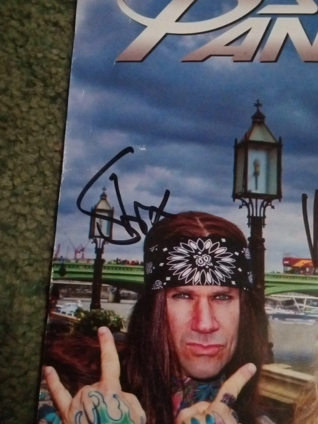 2012 Steel Panther Autographed Poster By All Members Authentic Decent 17in×11in, image 2