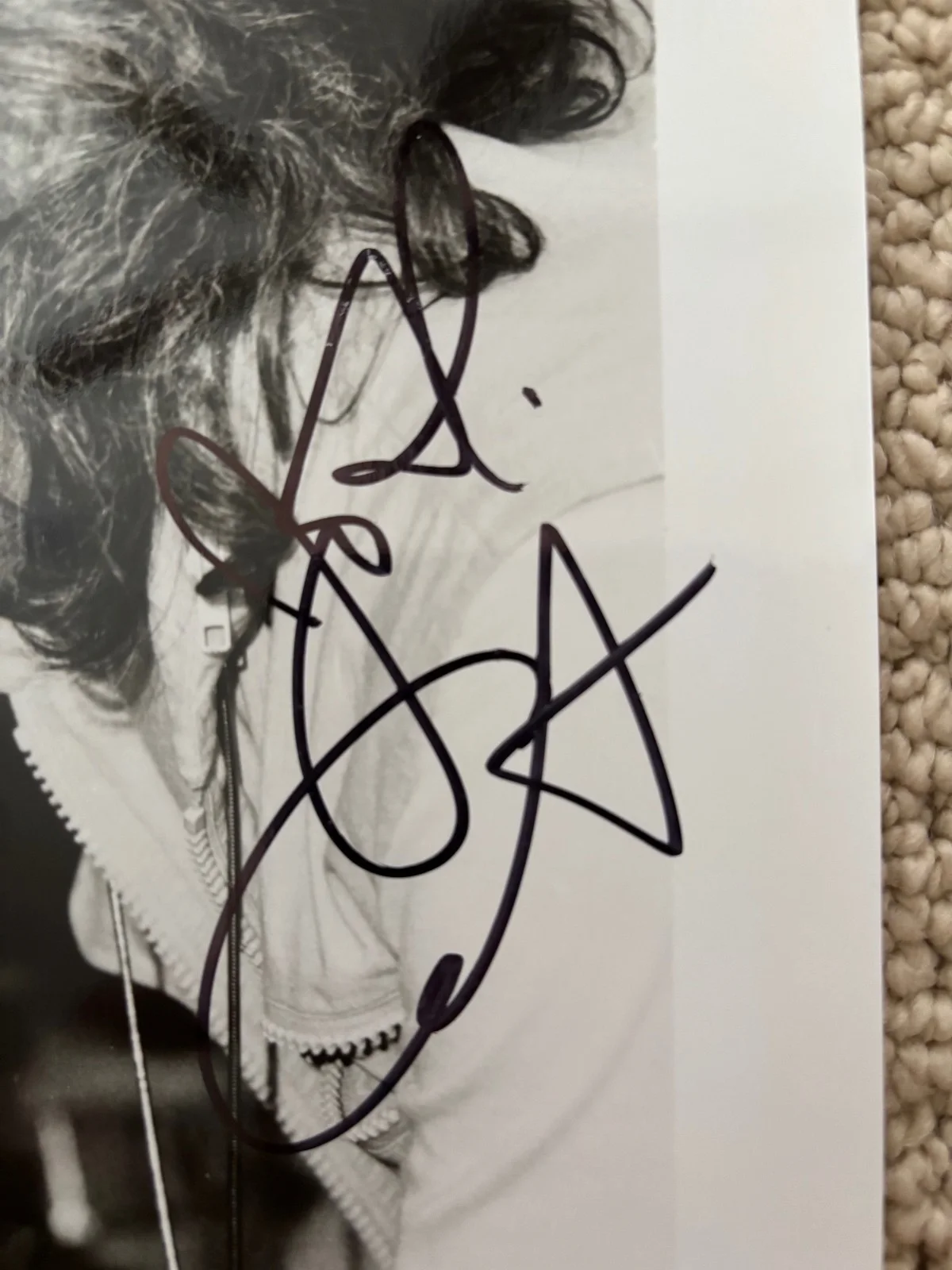 John Carpenter — John Carpenter – Signed (8” x 10”) Autographed black and white photo, image 2