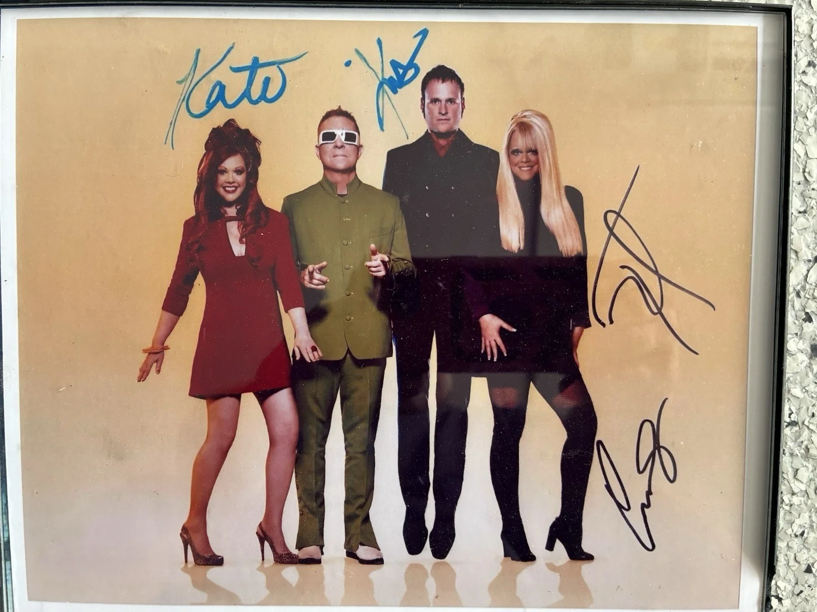 B-52’s Signed Framed Rock Music 8x10 Photo. Not Authenticated. Pre Owned., image 3