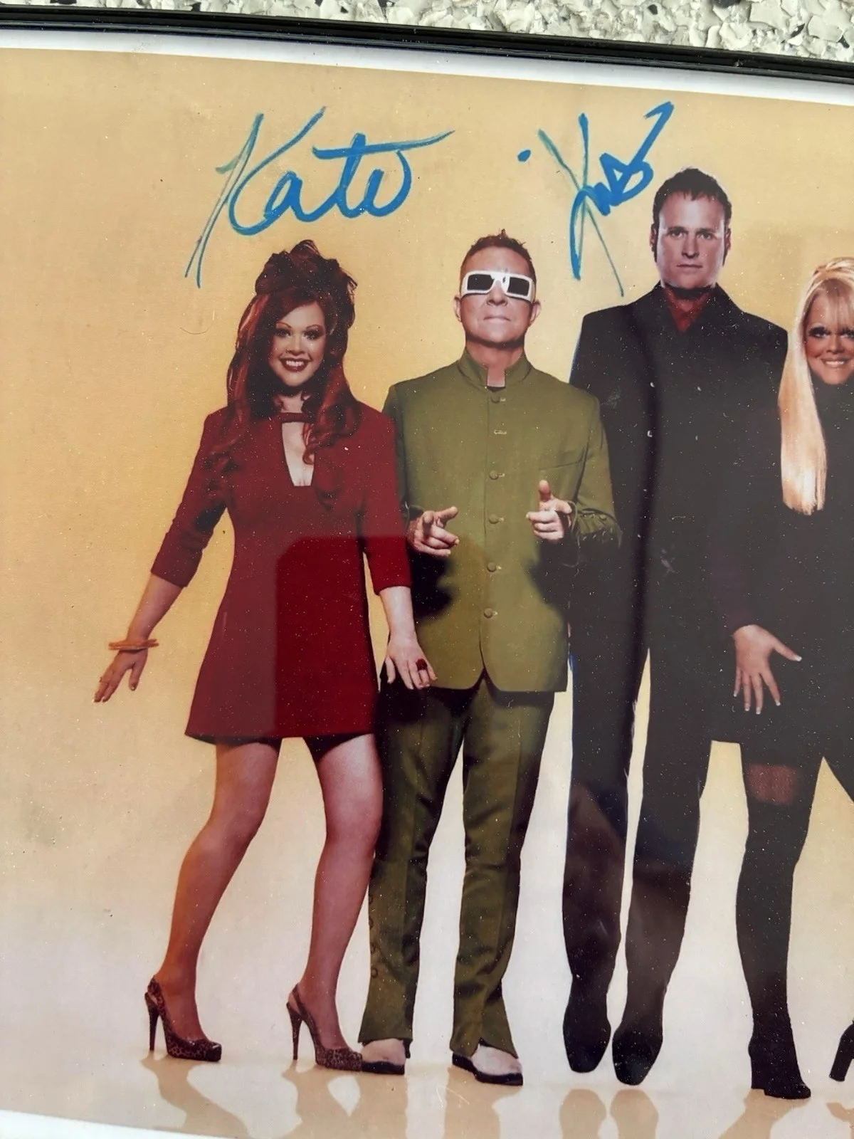 B-52’s Signed Framed Rock Music 8x10 Photo. Not Authenticated. Pre Owned., image 4