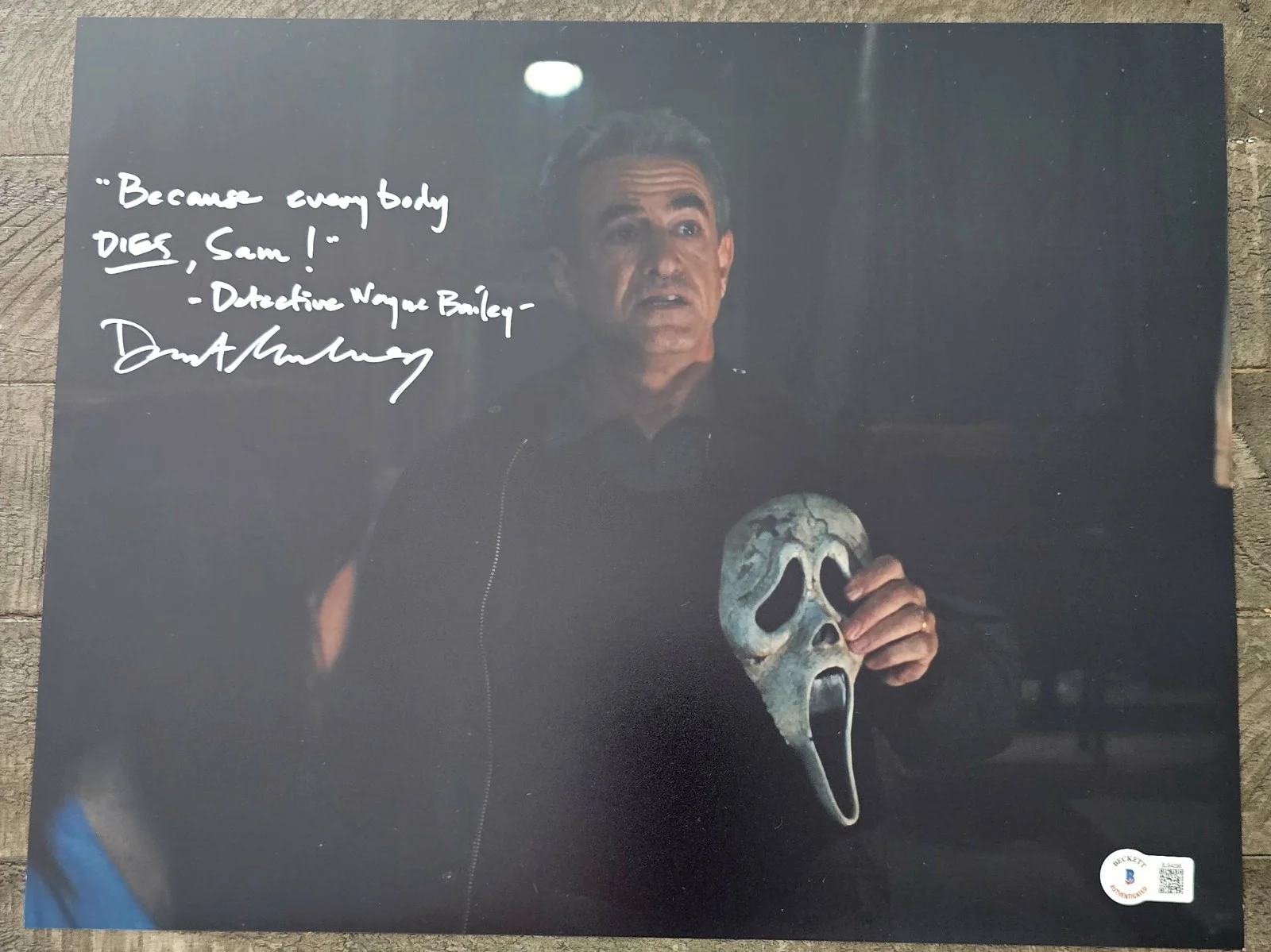 Dermot Mulroney — Dermot Mulroney Signed 11x14 Scream Beckett