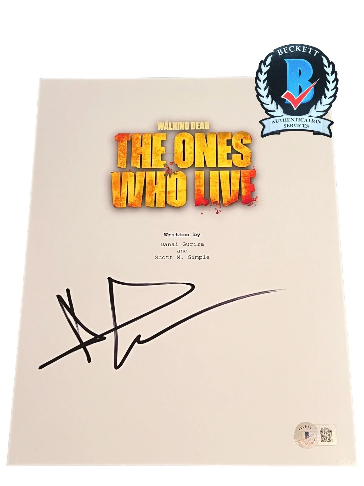 Andrew Lincoln — ANDREW LINCOLN SIGNED 8.5x11 THE ONES WHO LIVE AUTOGRAPH SCRIPT COVER BECKETT-C