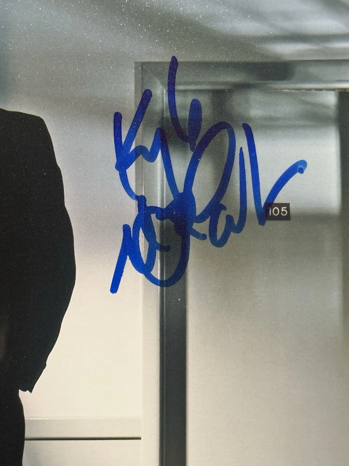 Kyle MacLachlan — KYLE MACLACHLAN SIGNED 8x10 PHOTO TWIN PEAKS AGENT COOPER BECKETT BQ95760, image 2