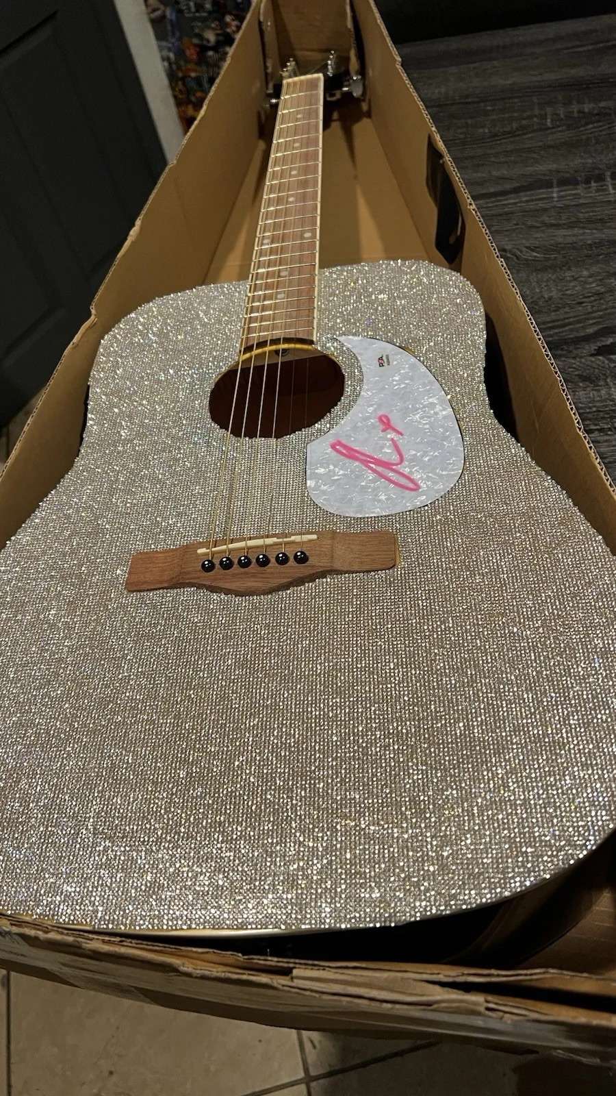 Sabrina Carpenter Signed Autograph Full Size Rhinestone Acoustic Guitar PSA /DNA, image 3