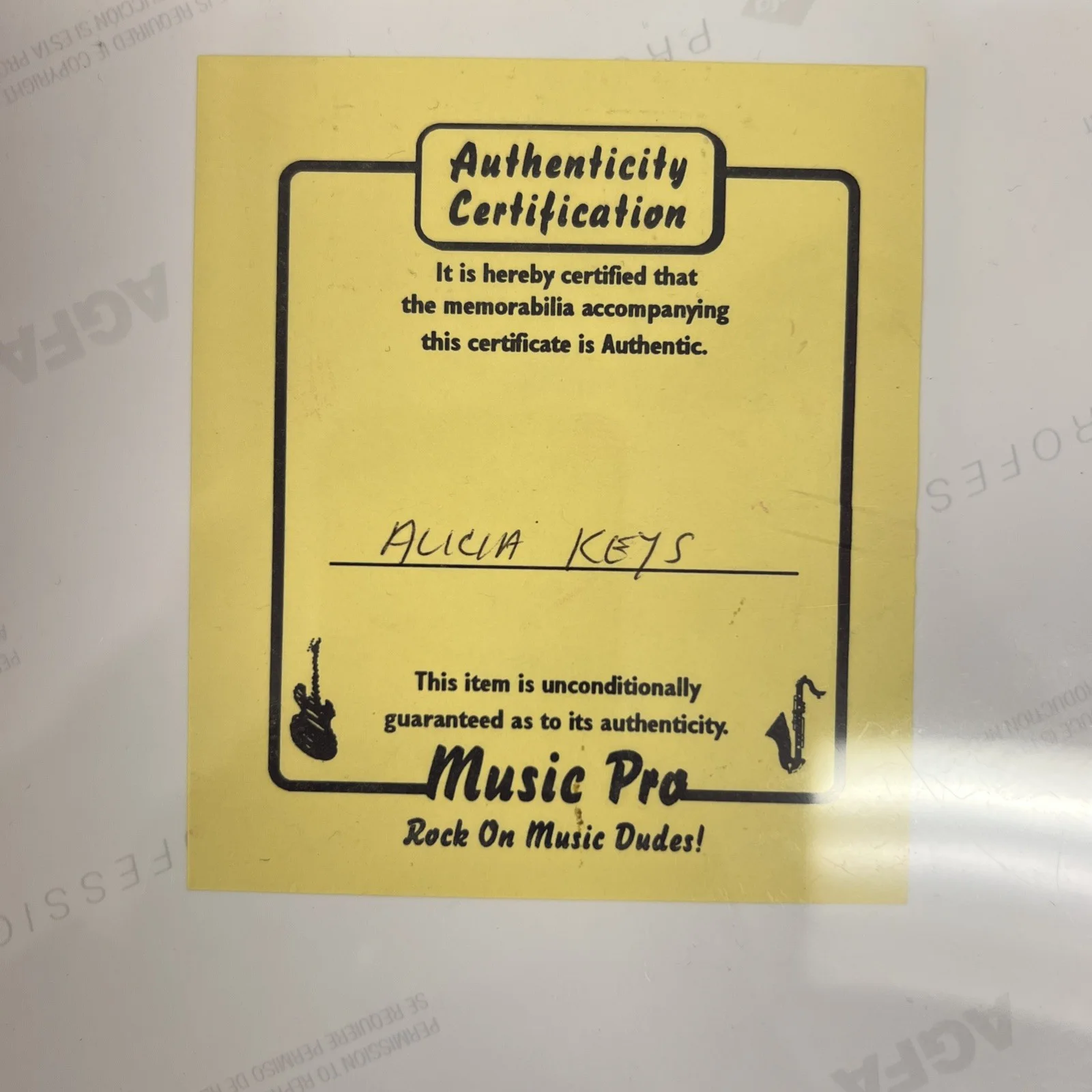 Autographed 8 X 10 Photo Of Alicia Keys With Certificate Of Authentic Authentici, изображение 3