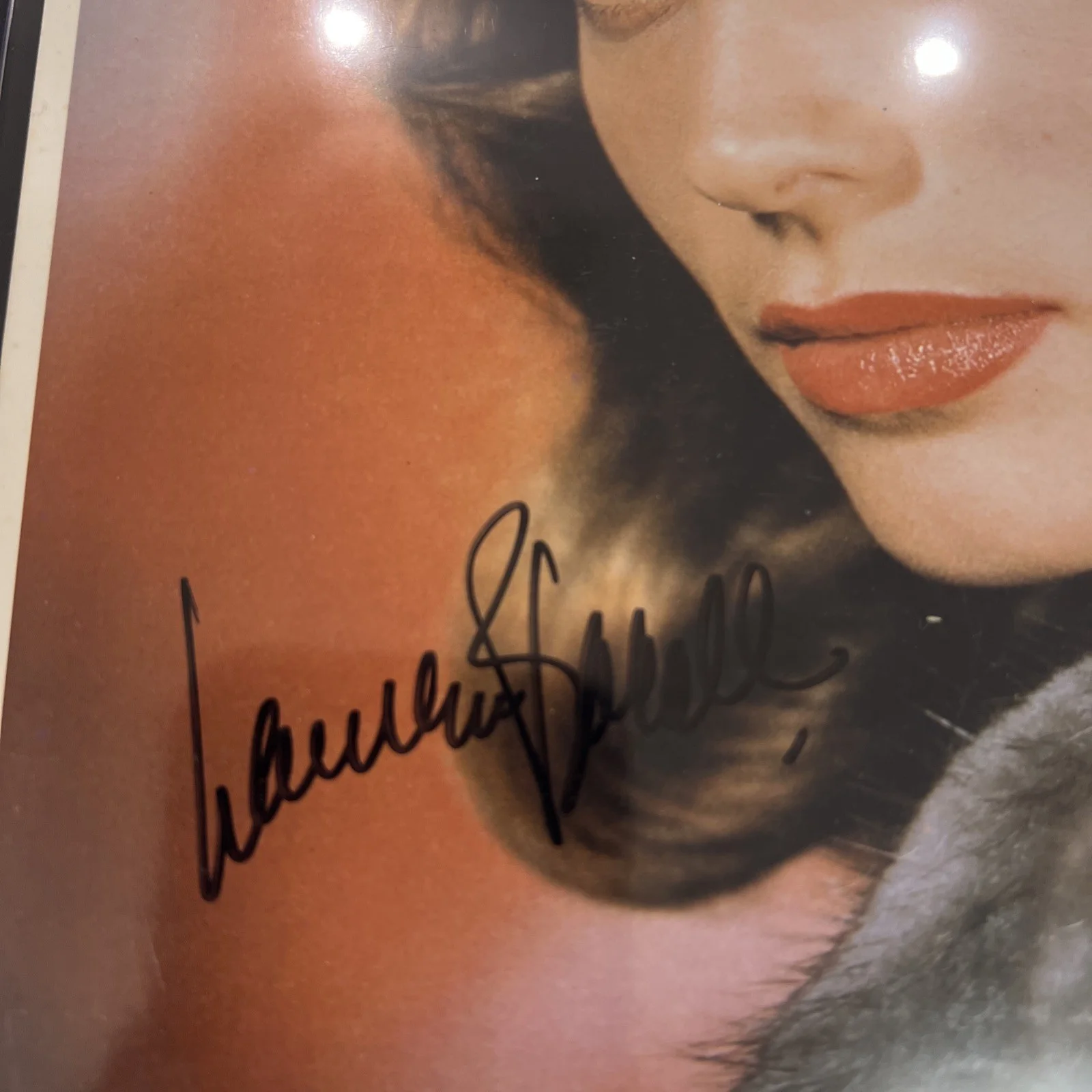 Lauren Bacall Signed 8 X 10 With Certificate Of Authenticity, image 2