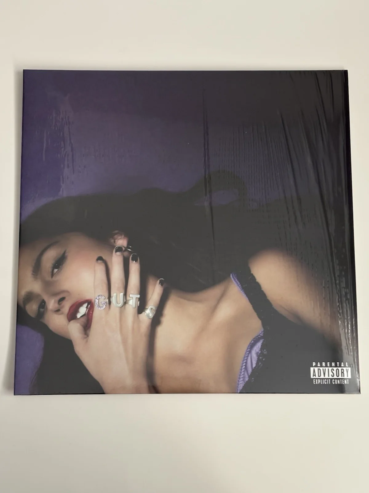 Olivia Rodrigo Guts LP + Photo Signed Autographed JSA COA, image 3