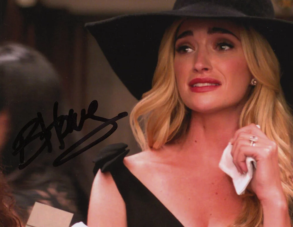 BRIANNE HOWEY — Brianne Howey signed "GINNY & GEORGIA" 8x10 Photo PROOF e SEXY Georgia ACOA COA, изображение 4