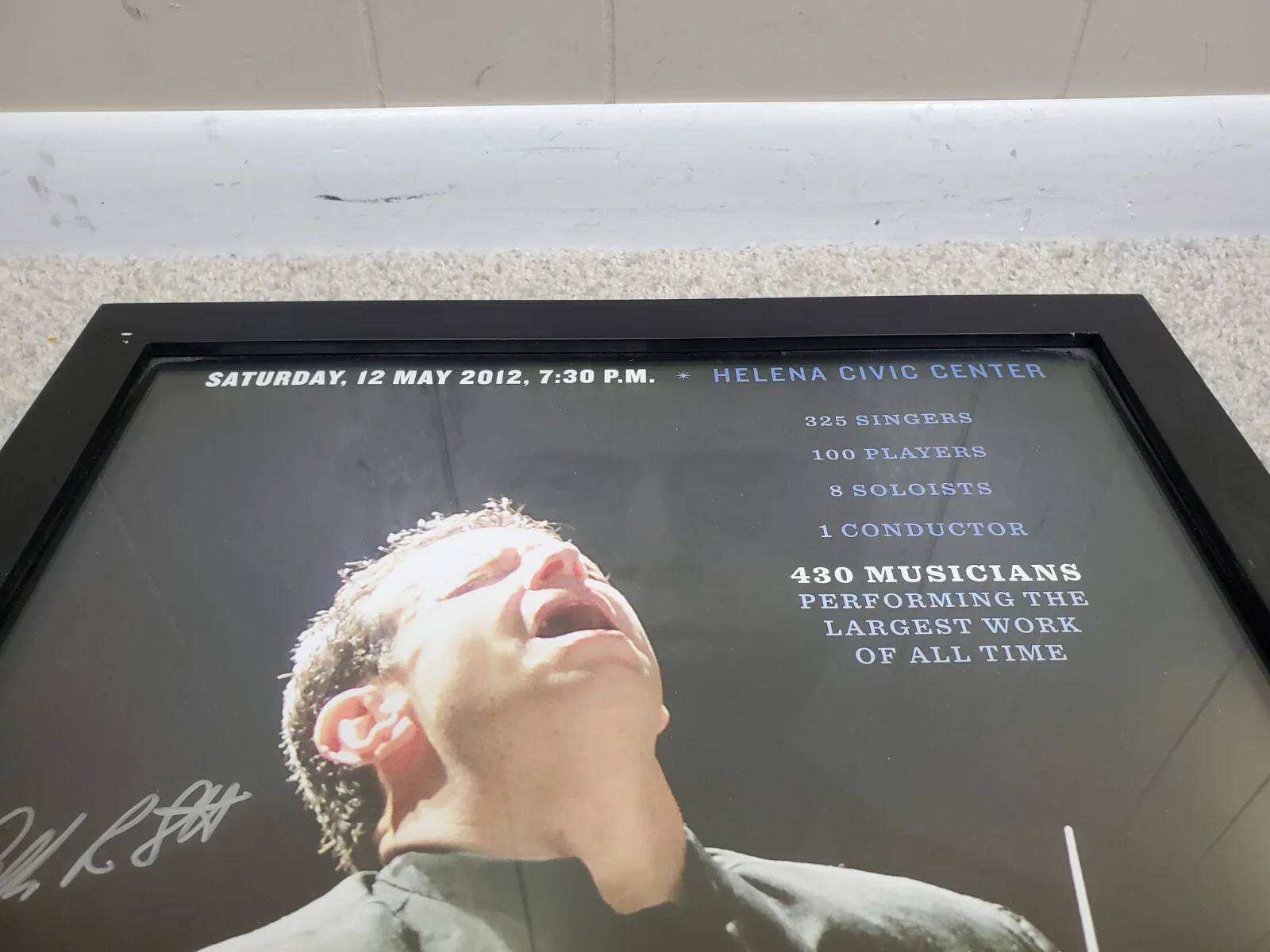 Allan R Scott Helena Symphony Mahler NO 8 Auto Autograph Signed Poster Framed, изображение 3