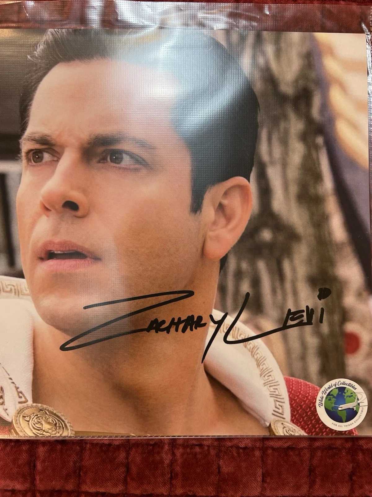 Zachary Levi Shazam 8x10 Signed Autographed Photo Picture with WWOC COA, изображение 2