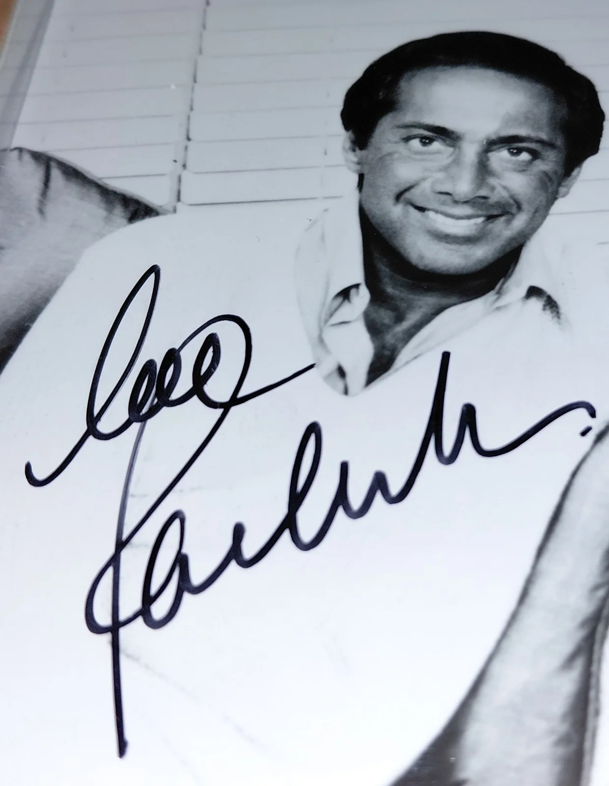 Paul Anka SIGNED Promo Photo & Backstage Pass Like Neil Sedaka Bobby Darin RARE, изображение 2