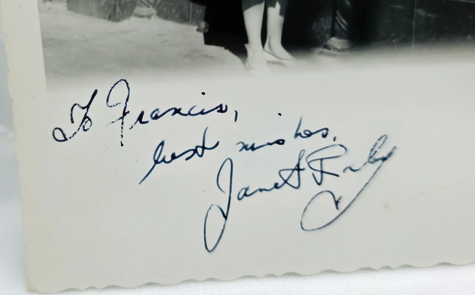 Janet Riley — Vintage 1950s B&W Hand Signed Candid Photo Autograph Janet Riley, image 2