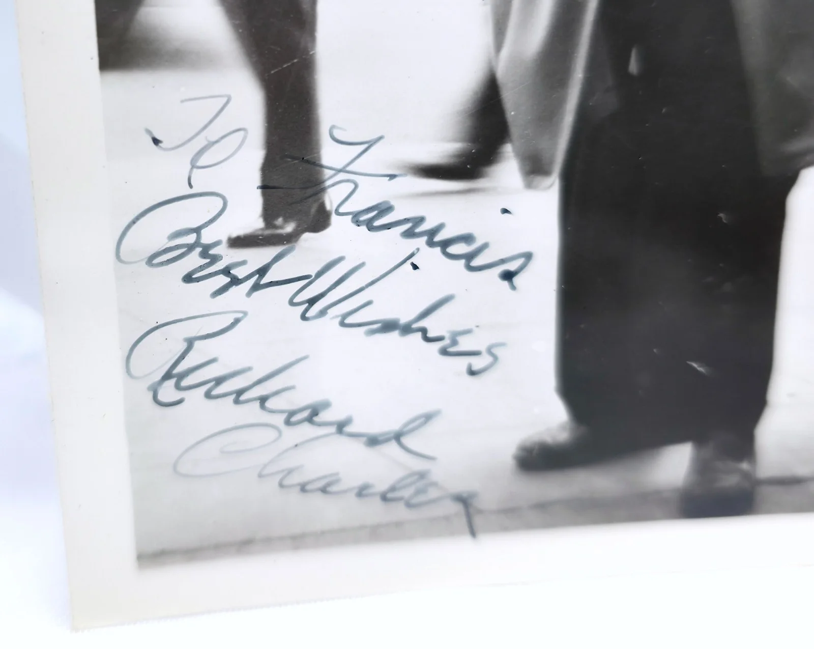 Richard Charles — Vintage 1950s B&W Hand Signed Candid Photo Autograph Richard Charles, image 2
