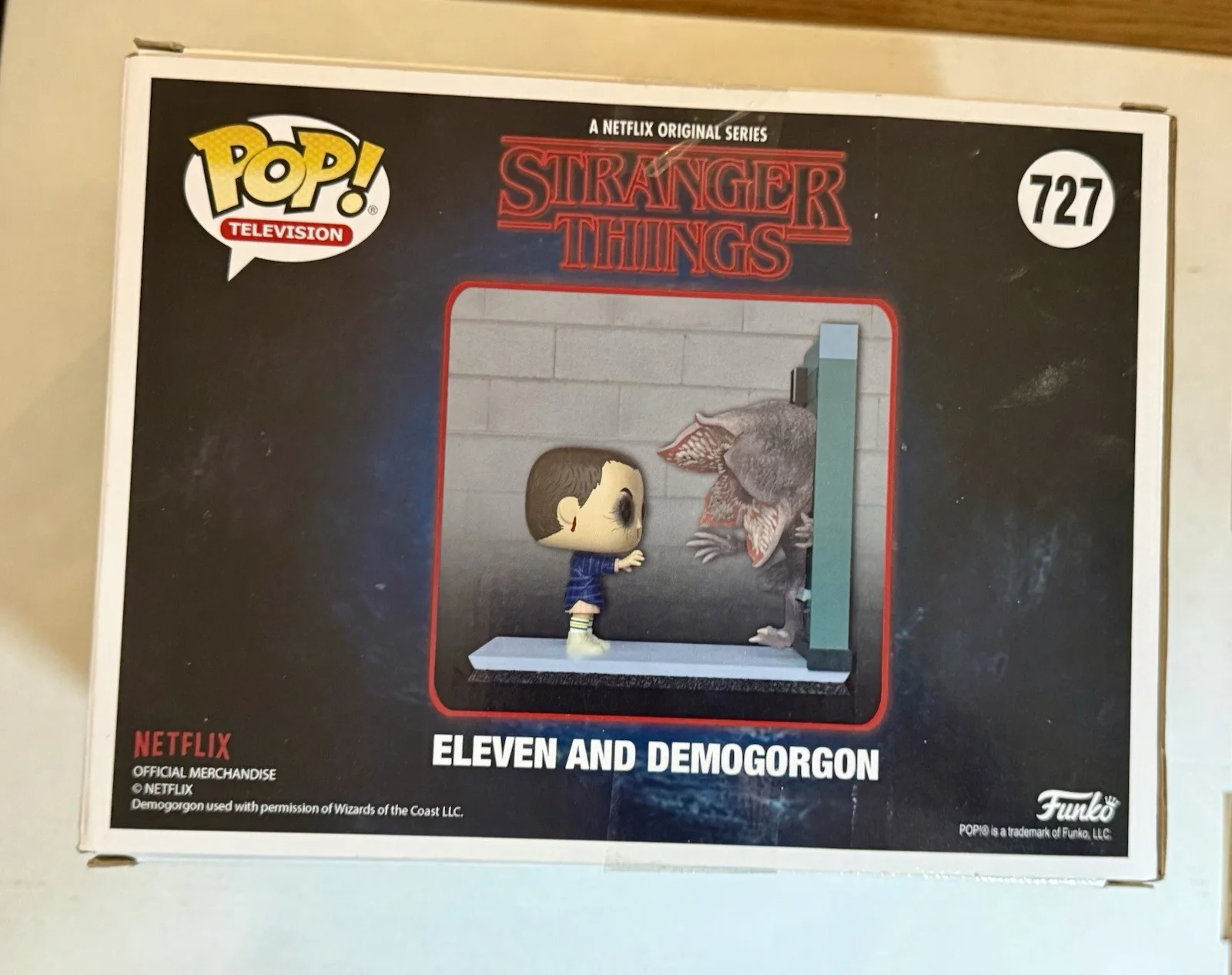 Millie Bobbie Brown Signed Funko Pop Deluxe Stranger Things Beckett Witnessed, изображение 5