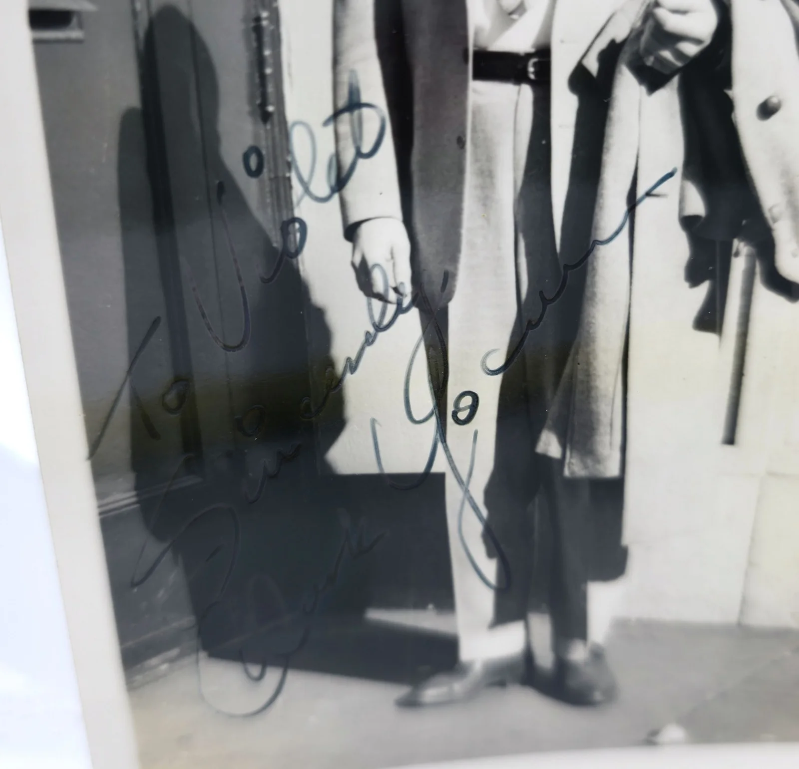 Vintage 1950s B&W Hand Signed Candid Photo Autograph Clark Yocum The Pied Pipers, изображение 2