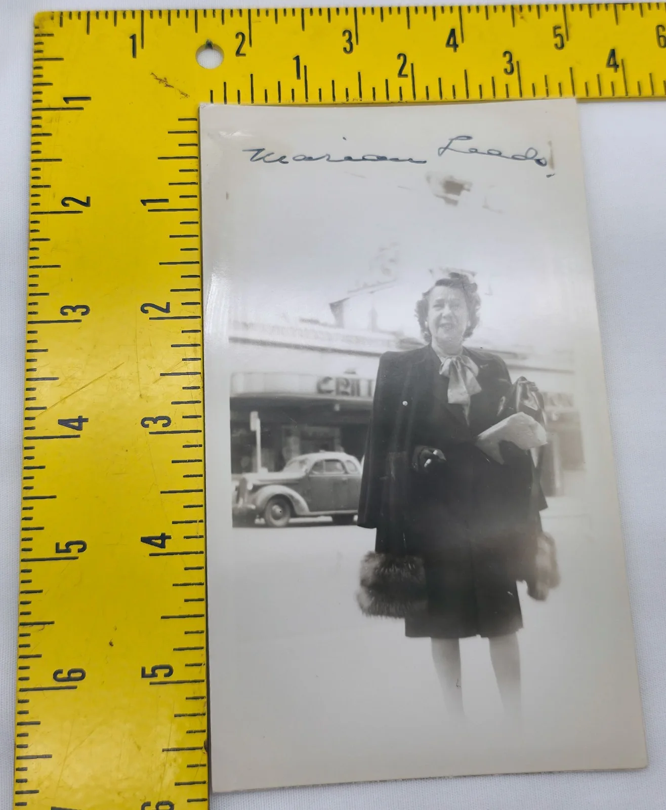 Marion Leeds — Vintage 1950s B&W Hand Signed Candid Photo Autograph Marion Leeds, image 4