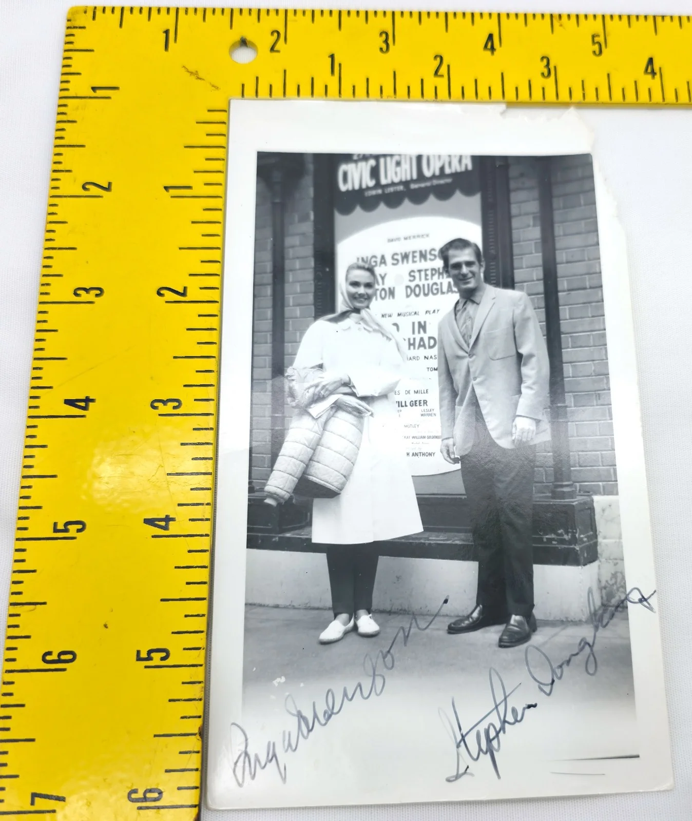 Inga Swenson, Stephen Douglas — Vintage 1950s Hand Signed Candid Photo Autograph Inga Swenson & Stephen Douglas, изображение 5