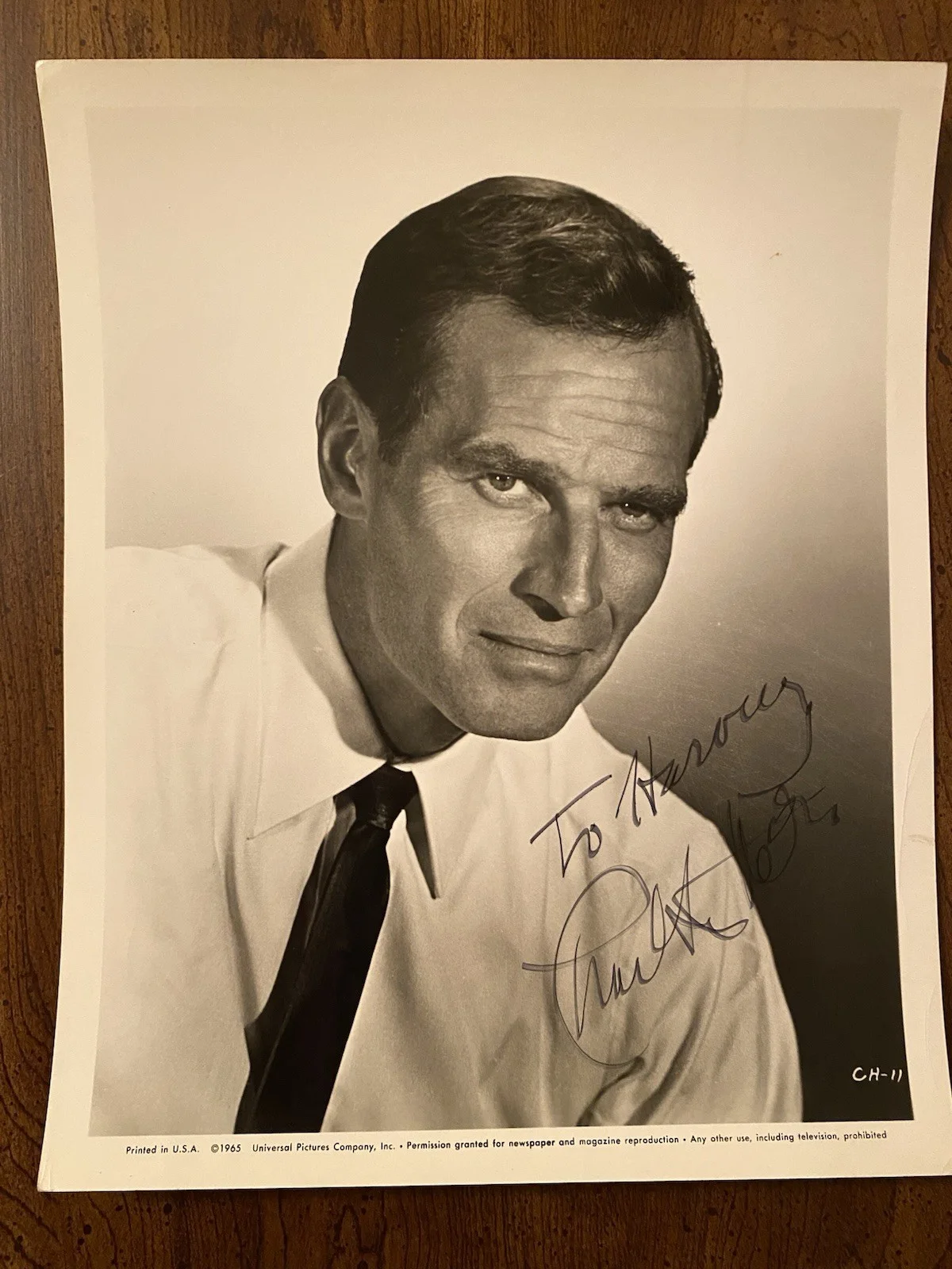 Charlton Heston — Charlton Heston Signed Autographed Photo With COA Planet Of The Apes Diamond Hea