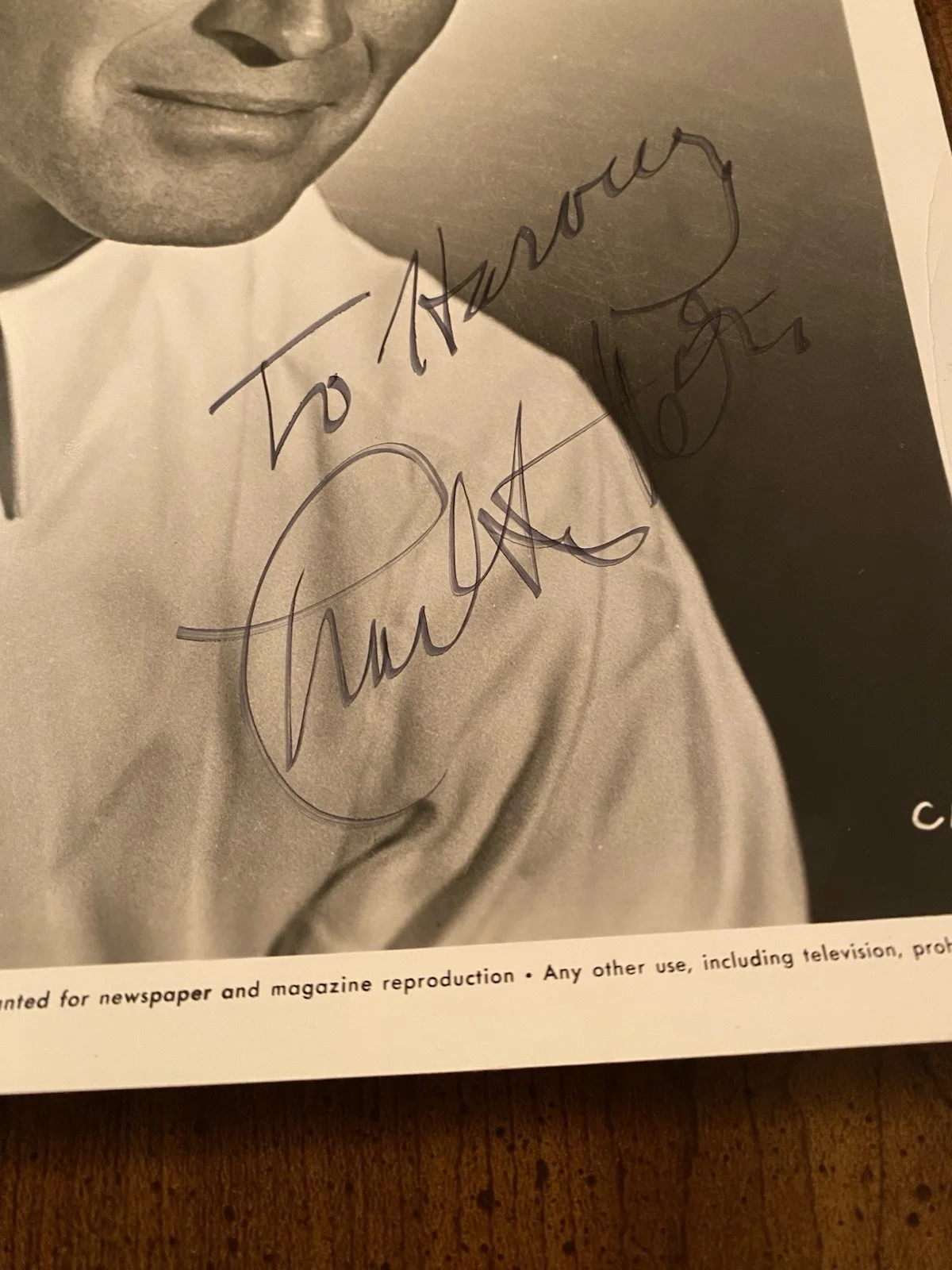 Charlton Heston — Charlton Heston Signed Autographed Photo With COA Planet Of The Apes Diamond Hea, изображение 3