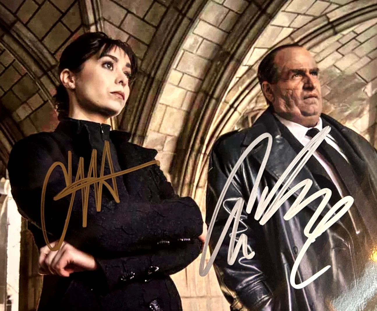 Colin Farrell, Cristin Milioti — PENGUIN: Colin Farrell, Cristin Milioti Signed 8x10" Authentic Autographs w/COA, image 3