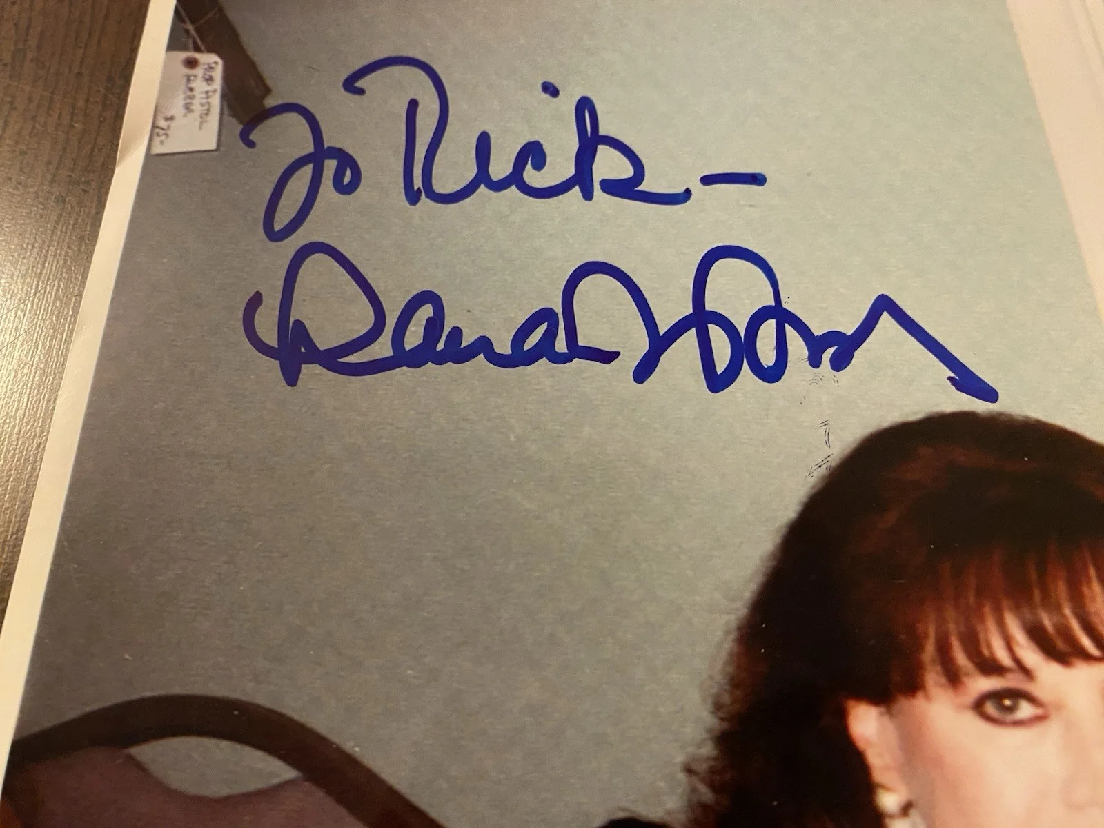 Lana Wood — Lana Wood Signed Autographed Photo The Searchers James Bond IN PERSON, изображение 3