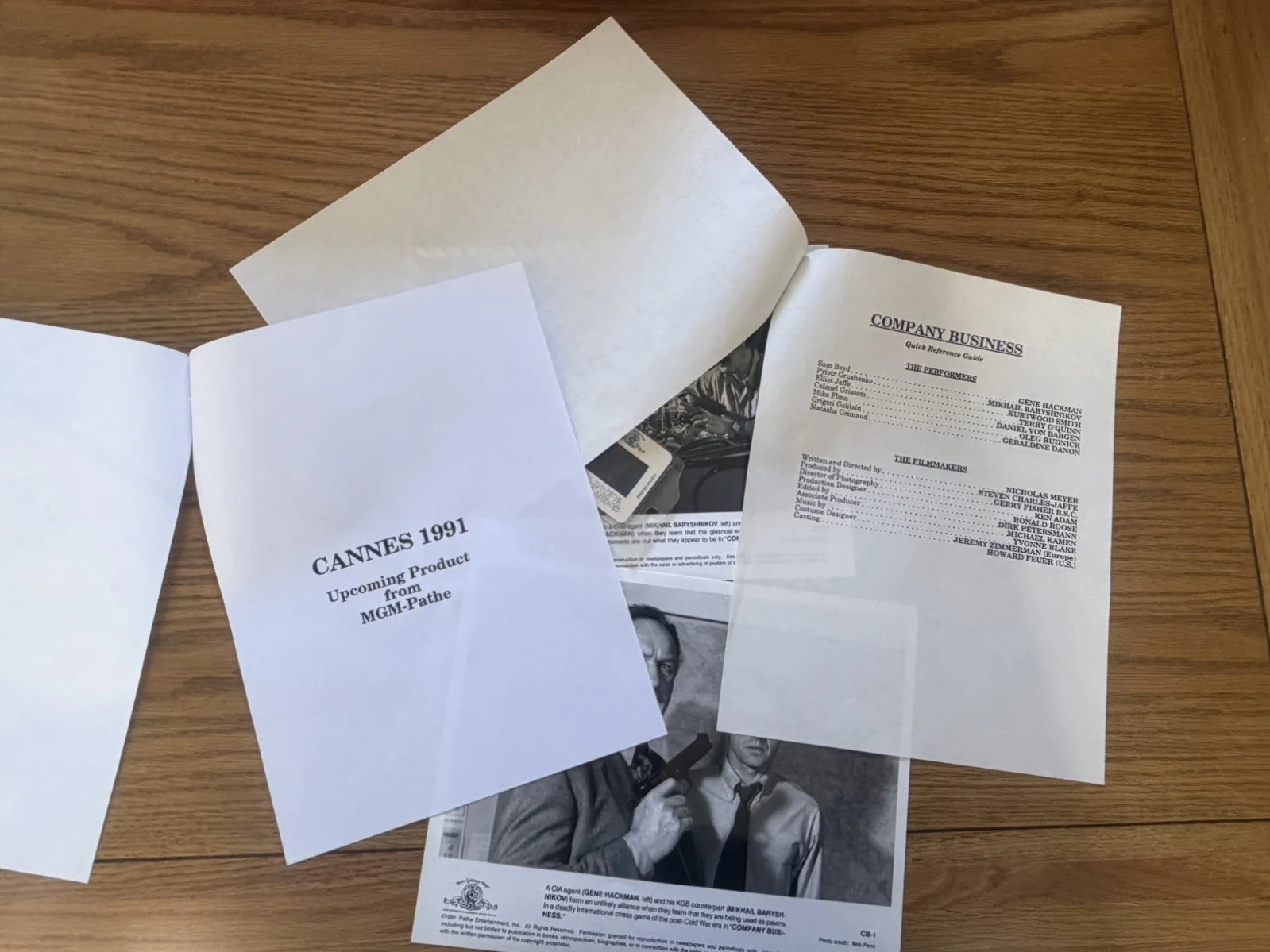 RARE “Company Business” Gene Hackman 1991 Press Kit With Photos and slides, изображение 2