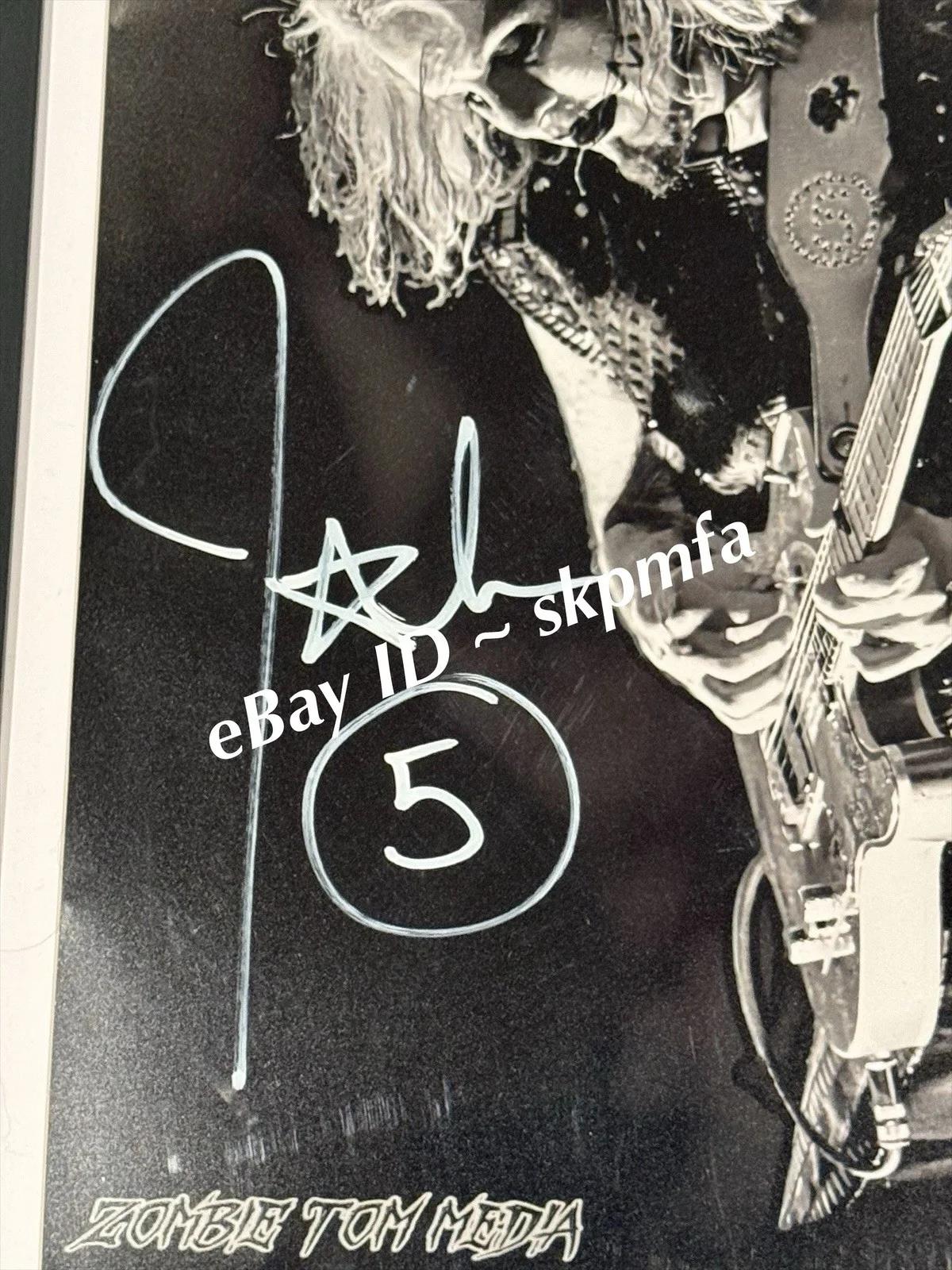 JOHN 5 ~ Poster Framed SIGNED 💯 AUTHENTIC Tour 2025 Motley Crue Zombie Manson, изображение 2