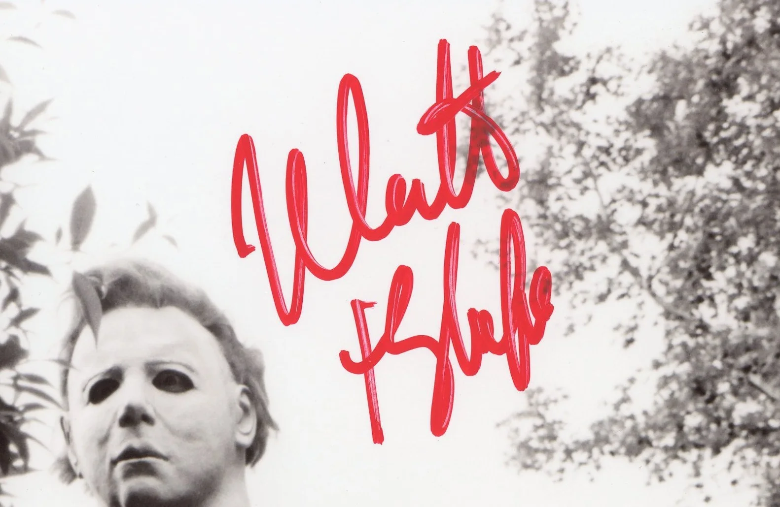 Nick Castle — Nick Castle Signed Halloween Unframed 8x10 Behind Bush Photo - "The Shape" Insc, изображение 2