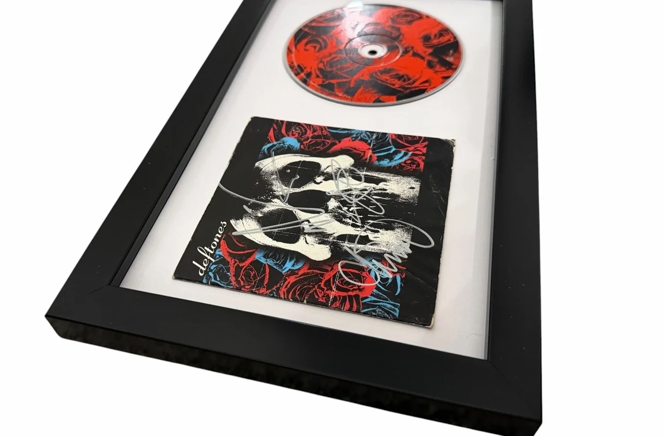 DEFTONES SIGNED AUTOGRAPH x4 SELF TITLED FRAMED CD CHINO MORENO CHI CHENG RARE, изображение 2