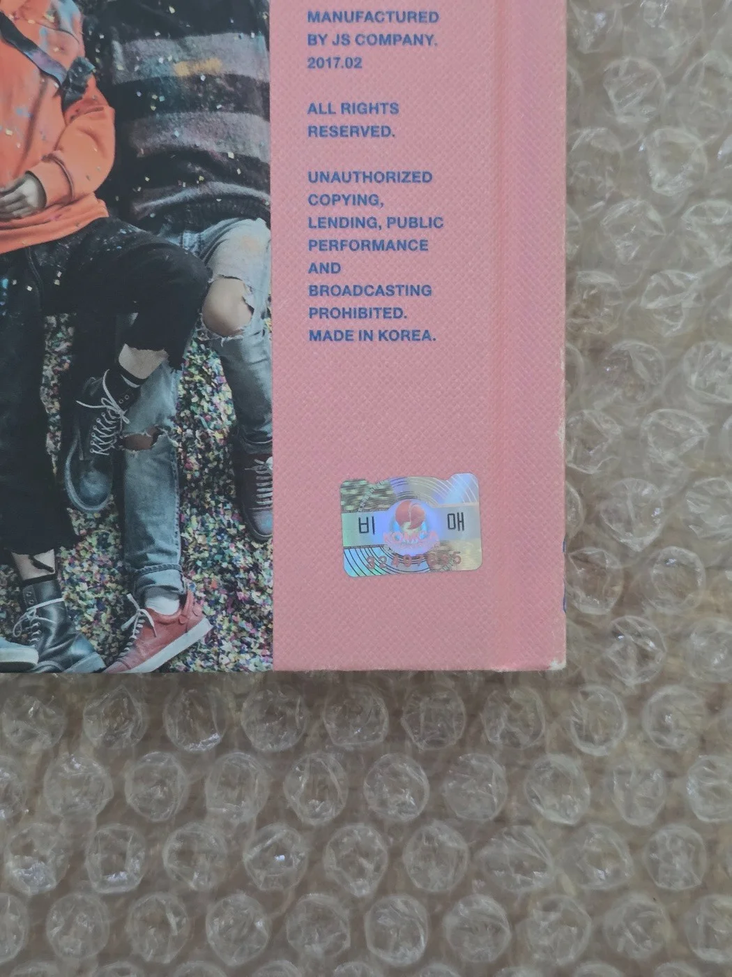 BTS BANGTAN BOYS Promo Sticker YOU NEVER WALK ALONE Album Autographed Hand Signe, изображение 3