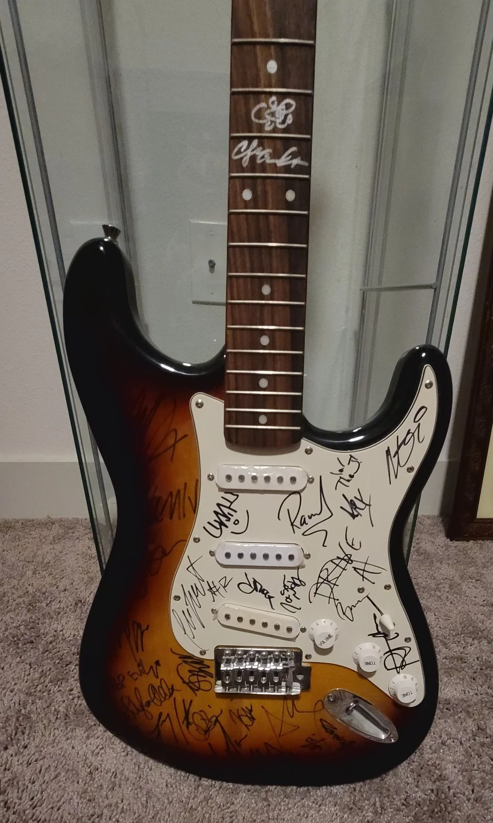 EDBD 18 2011 Signed Guitar Sevendust Coheed Cambria Hollywood Undead Nonpoint, image 2