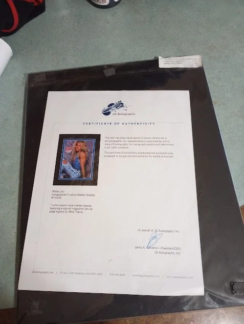Vtg WHITE LION MIKE TRAMP 11 x14 Matted AUTOGRAPHED DISPLAY w/ COA Signed Glam, изображение 2