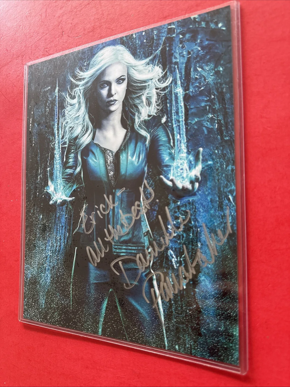DANIELLE PANABAKER — DANIELLE PANABAKER as KILLER FROST SIGNED 8x10 PHOTO "THE FLASH" AUTOGRAPH, изображение 3